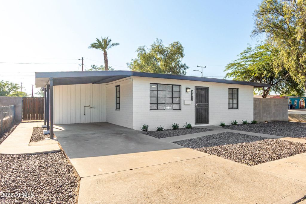 Photo of 501 E Madden Drive, Avondale, AZ 85323 (MLS # 6957496)