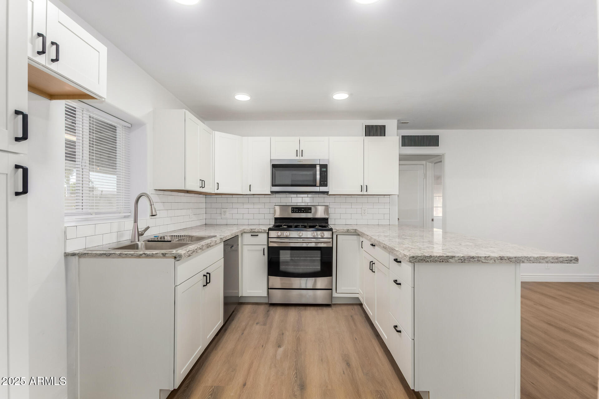 Home Search 501 E MADDEN Drive