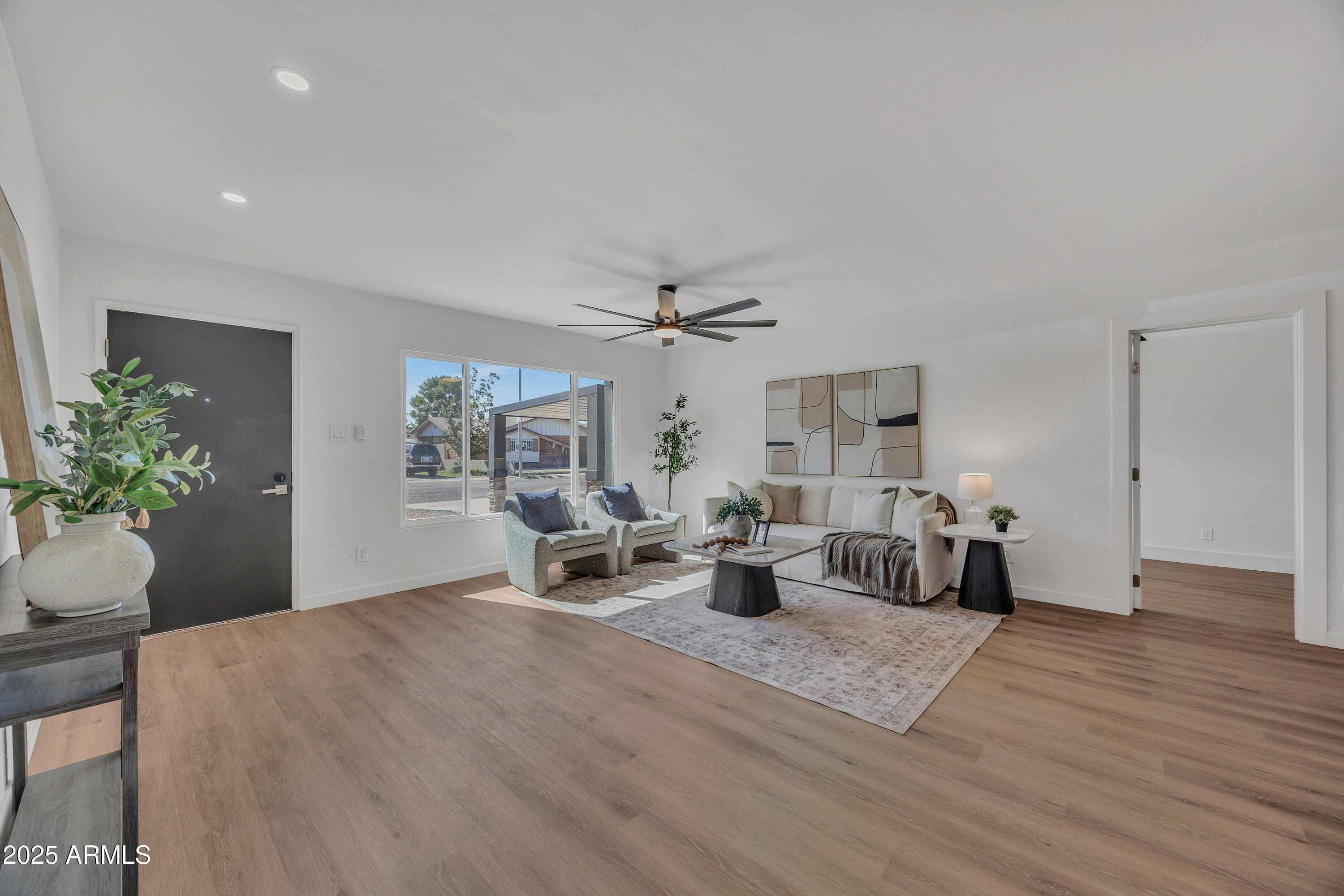 3930 W STELLA Lane