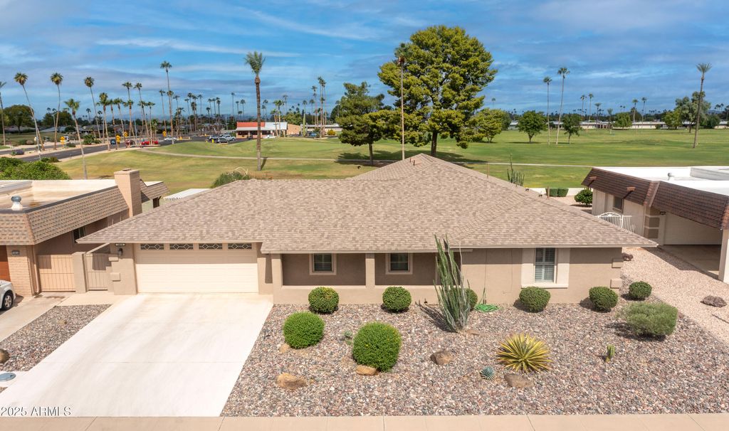 Photo of 10650 W Brookside Drive, Sun City, AZ 85351 (MLS # 6934238)