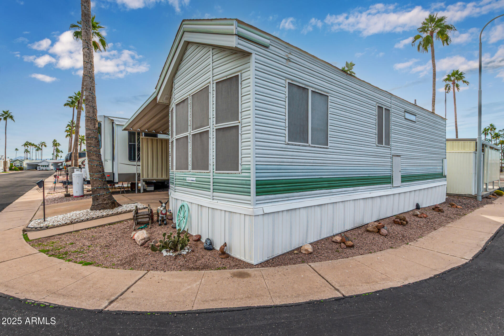 2929 E Main Street 708