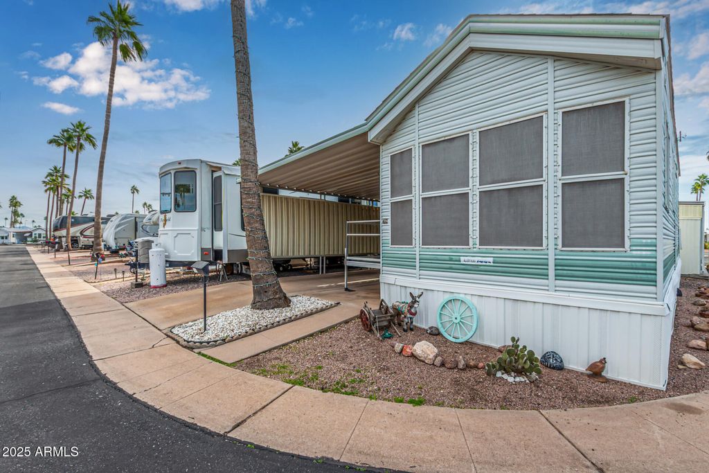 Photo of 2929 E Main Street #708, Mesa, AZ 85213 (MLS # 6952013)