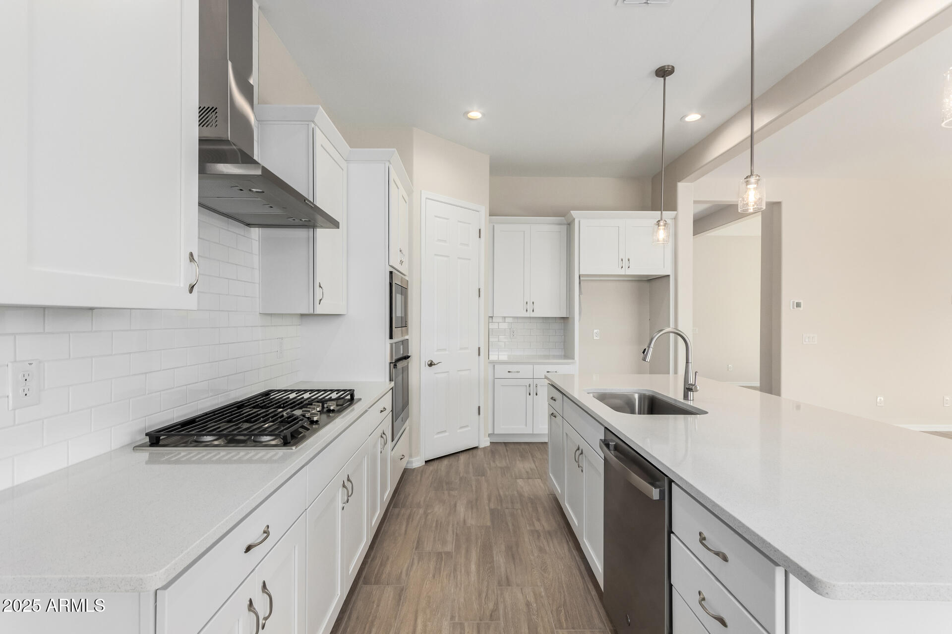 4818 W CAPISTRANO Avenue