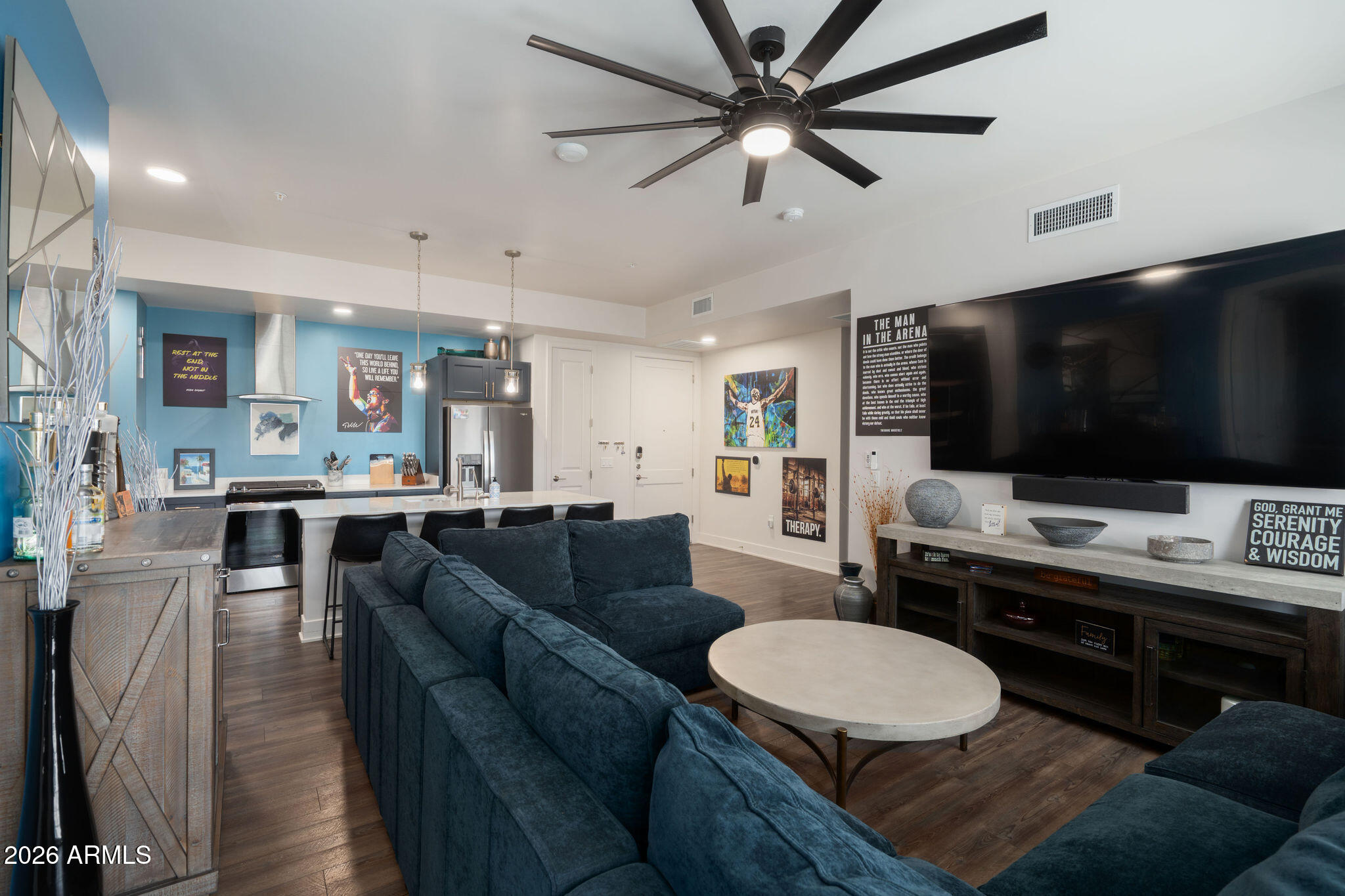 3131 N CENTRAL Avenue 4011