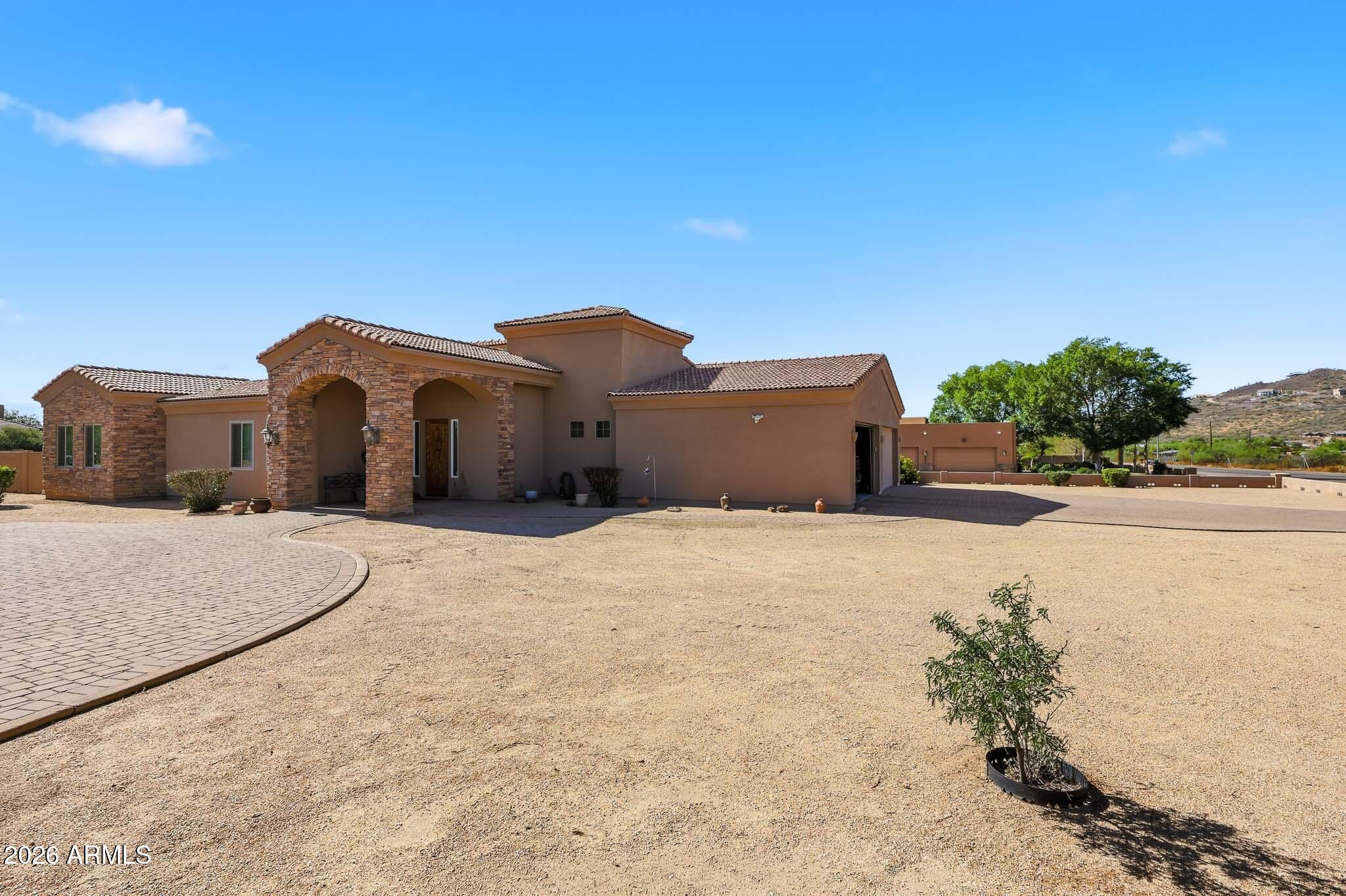 2649 W IRVINE Road