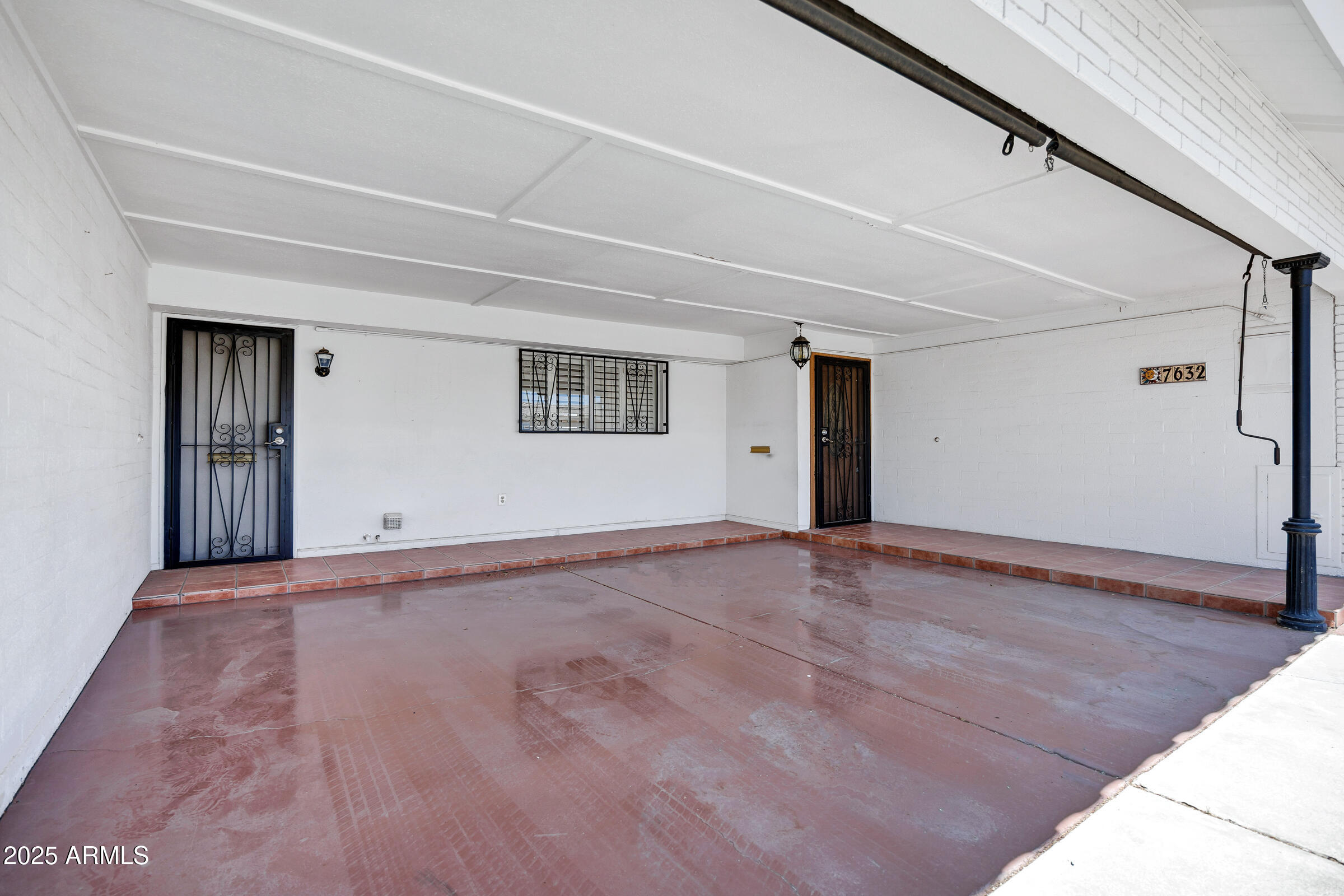 7632 E BONITA Drive
