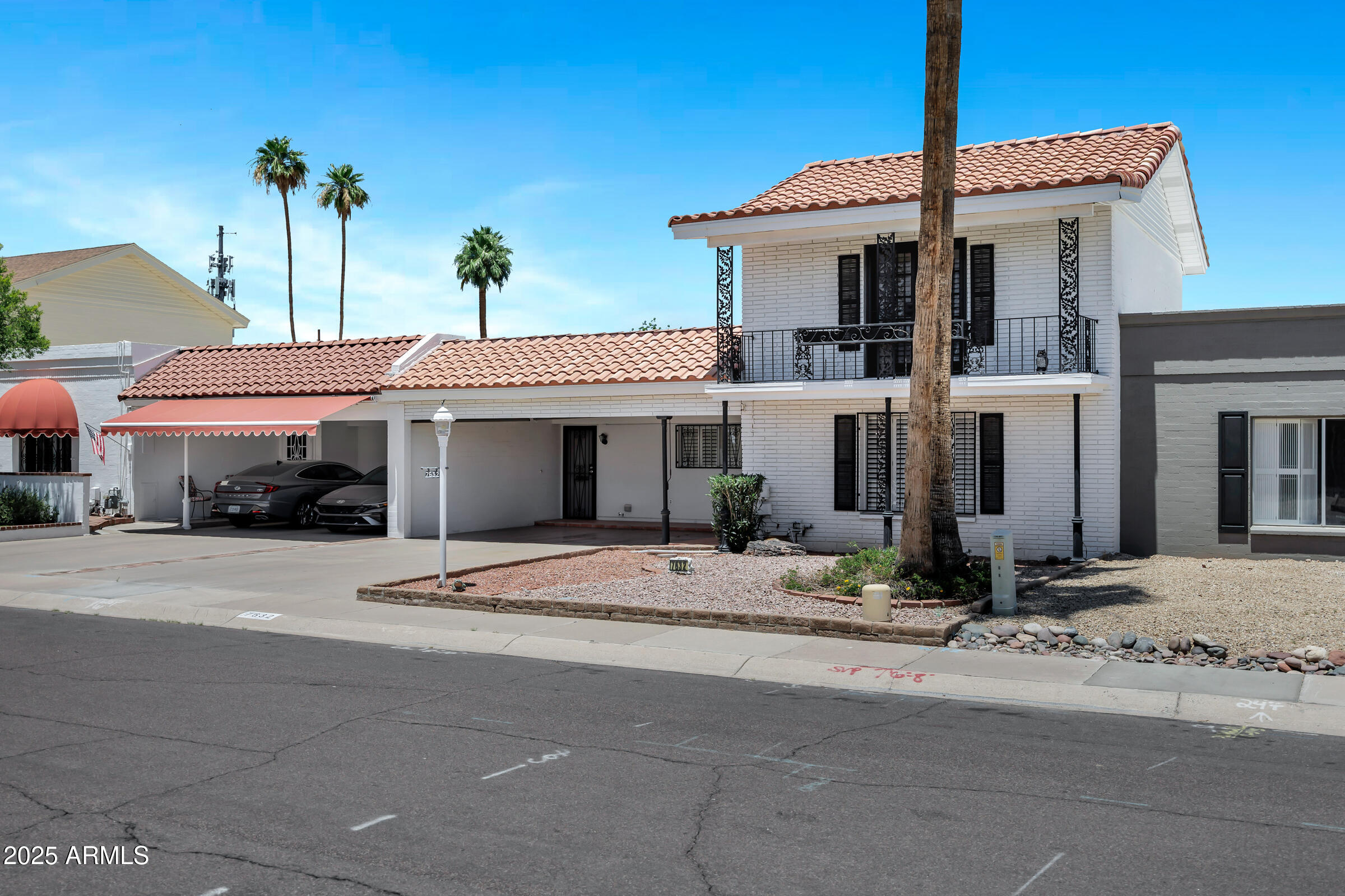 7632 E BONITA Drive