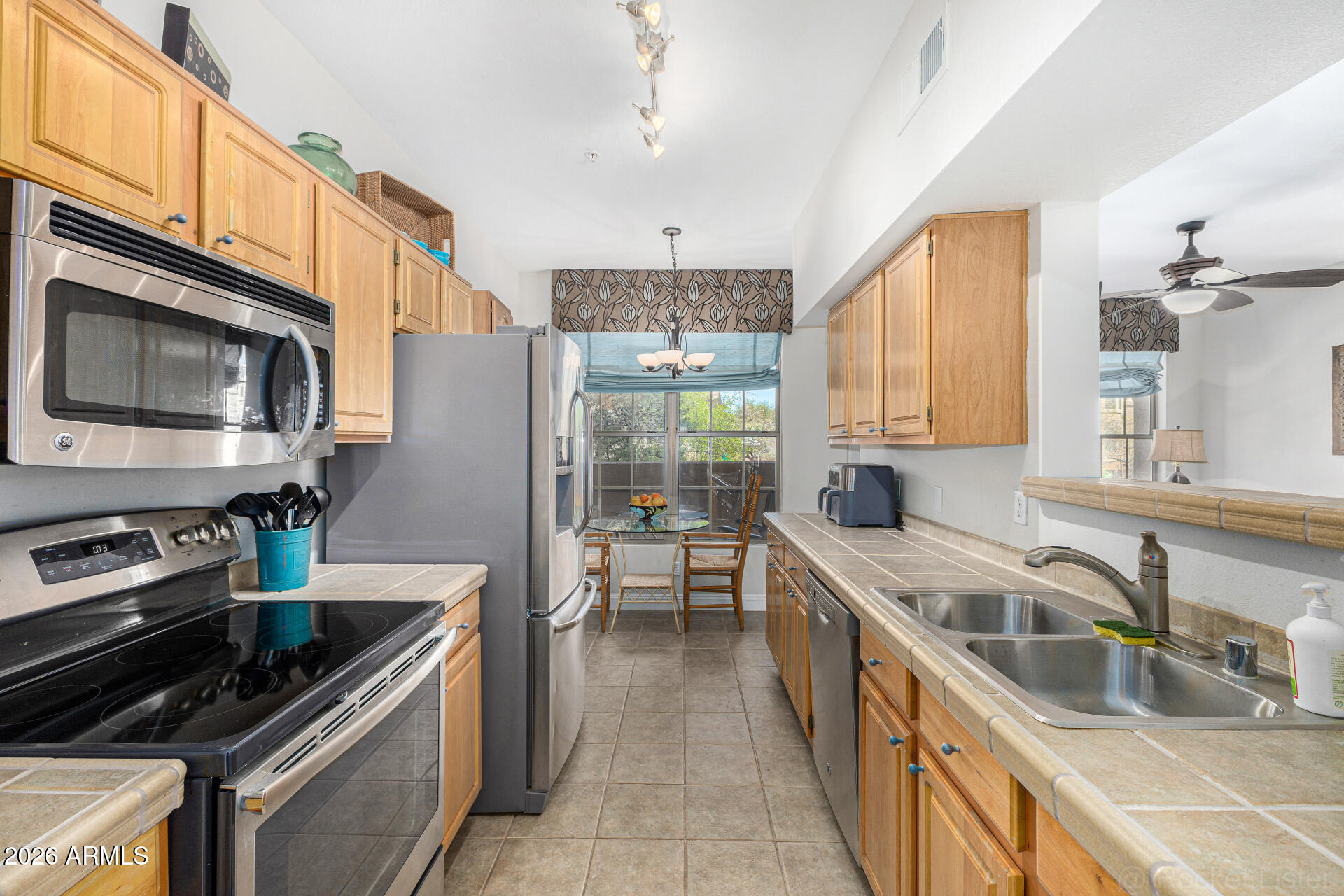 VILLAGE AT SUN CITY GRAND CONDOMINIUM AMD - Residential