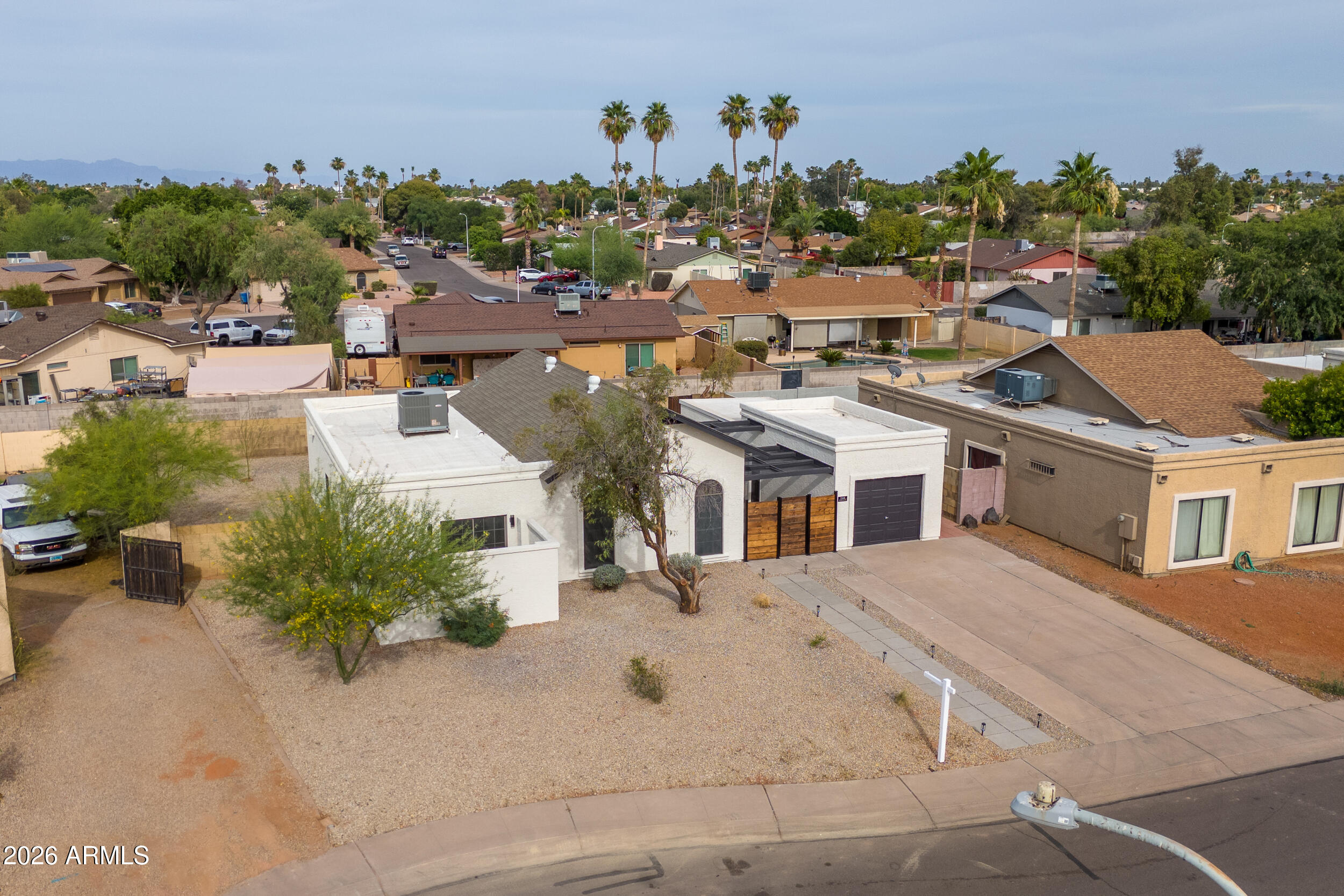 1506 W MISSION Drive