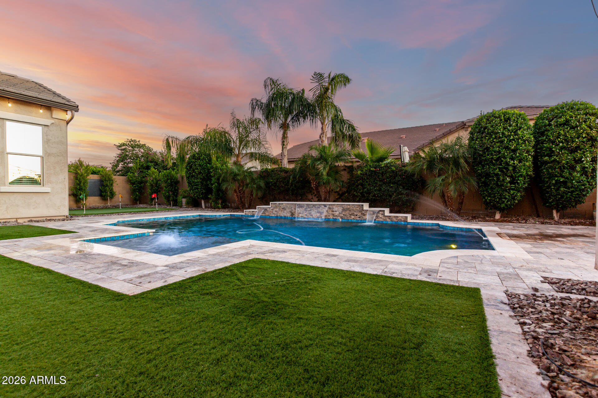 3541 E AQUARIUS Place