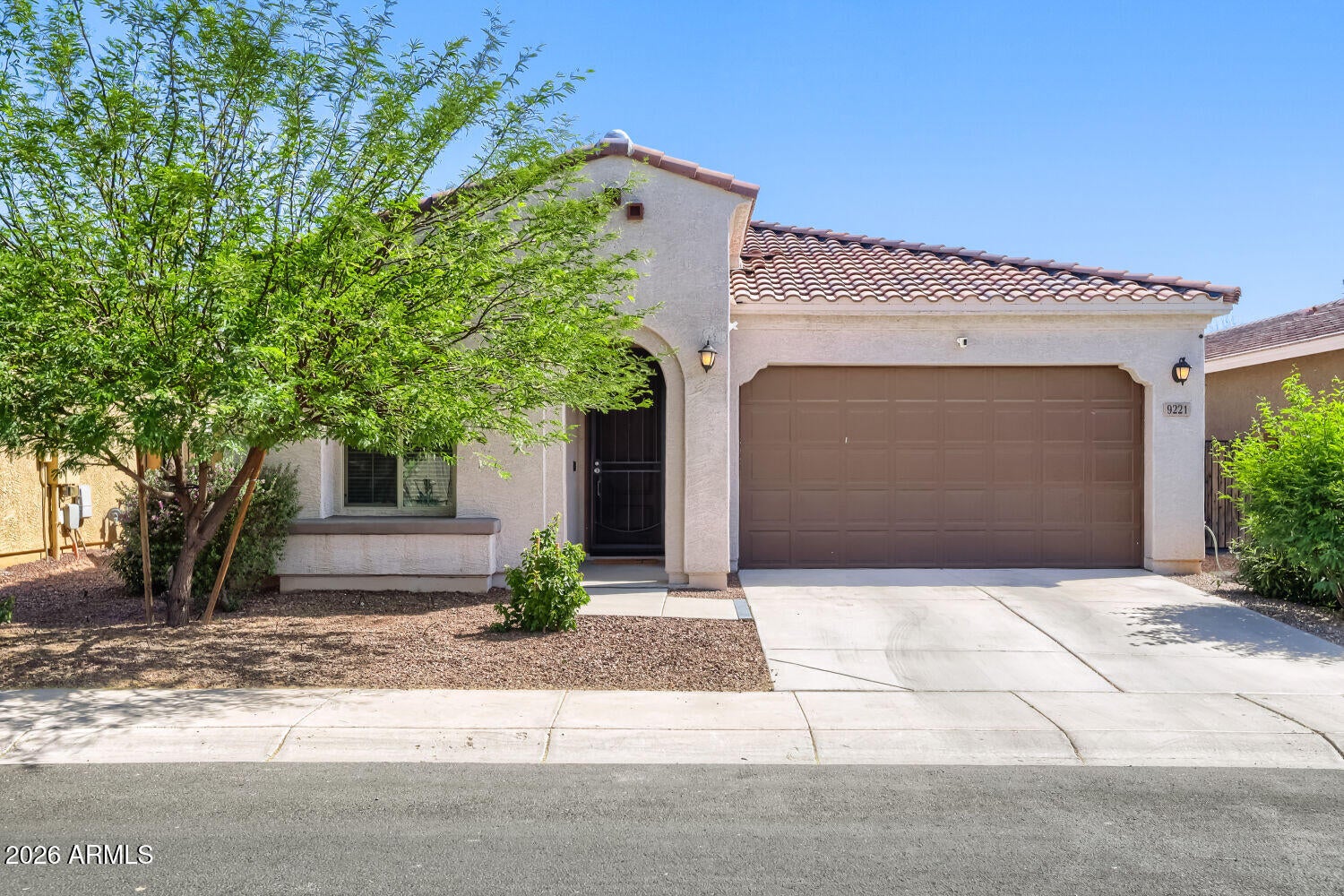 9221 W WILLOW BEND Lane