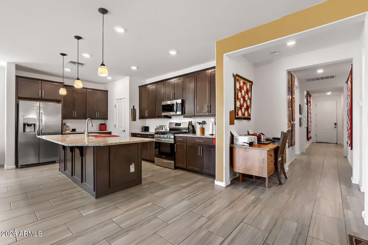9221 W WILLOW BEND Lane