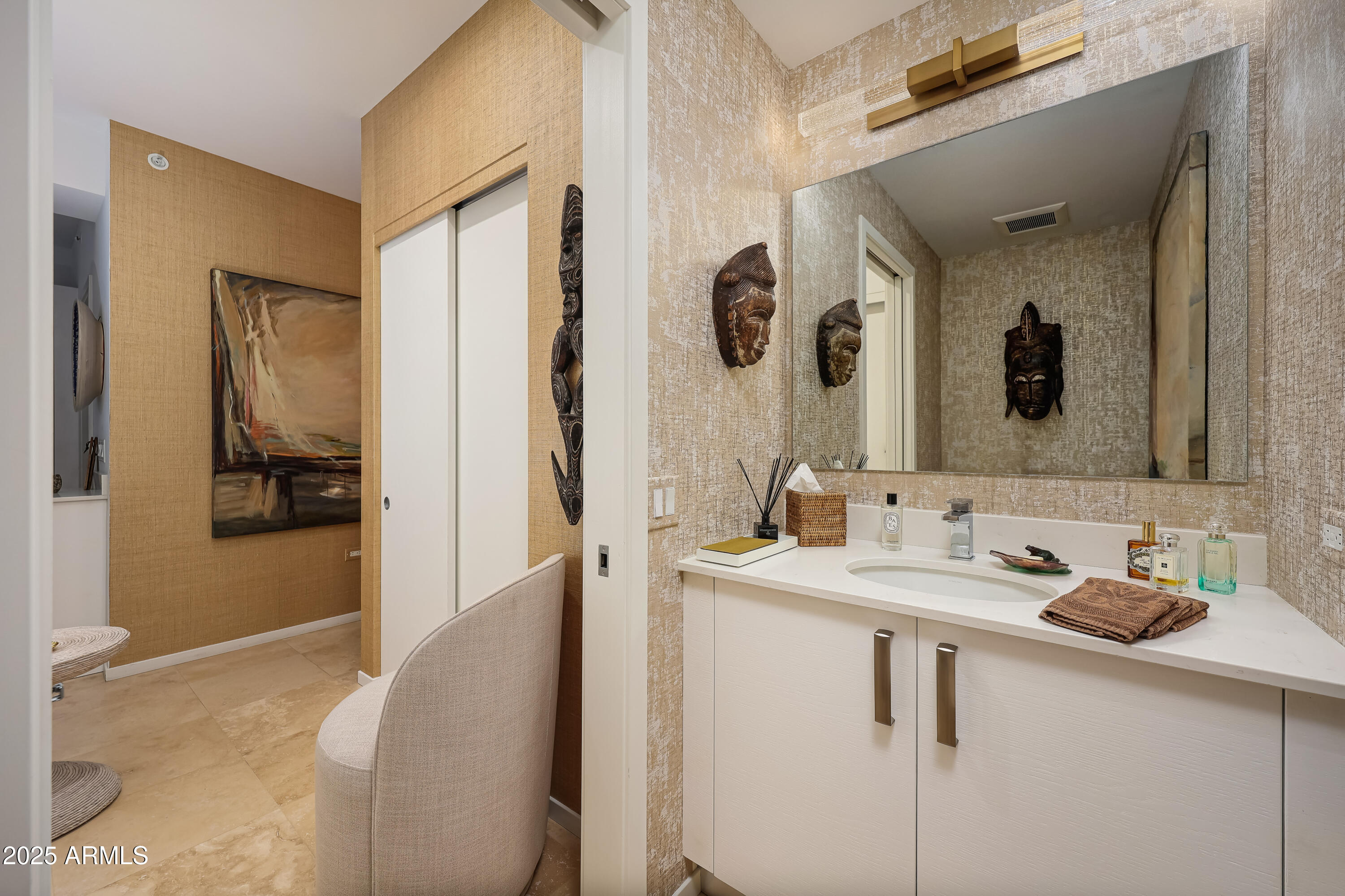 7120 E KIERLAND Boulevard 318