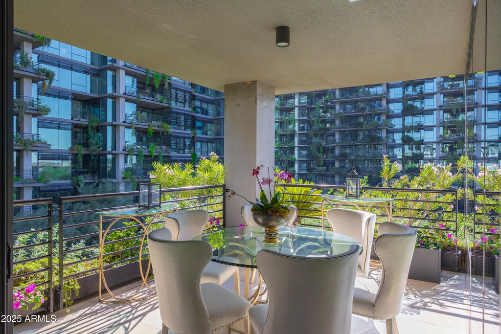 Photo of 7120 E Kierland Boulevard #318, Scottsdale, AZ 85254 (MLS # 6945786)