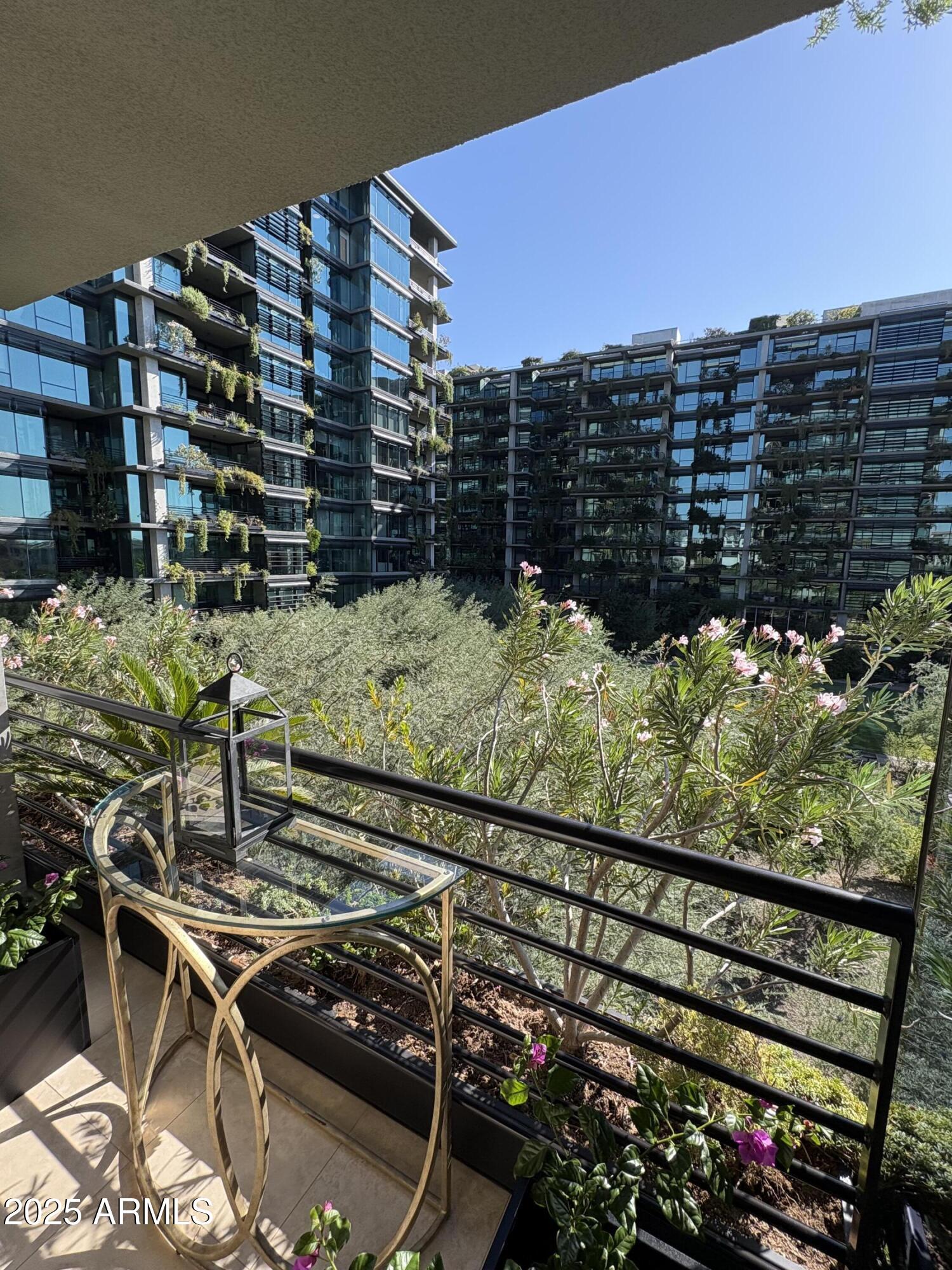 7120 E KIERLAND Boulevard 318