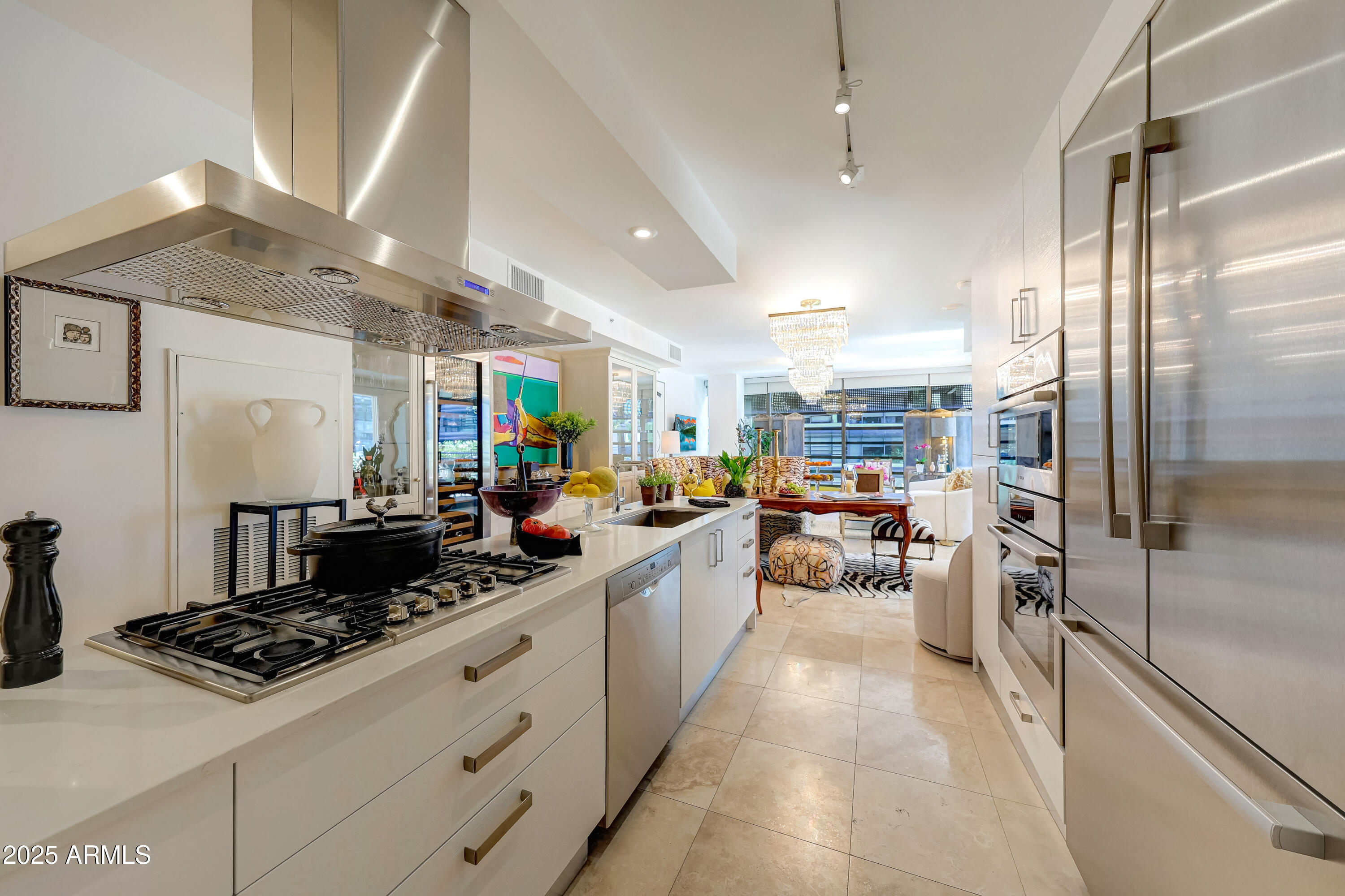 7120 E KIERLAND Boulevard 318