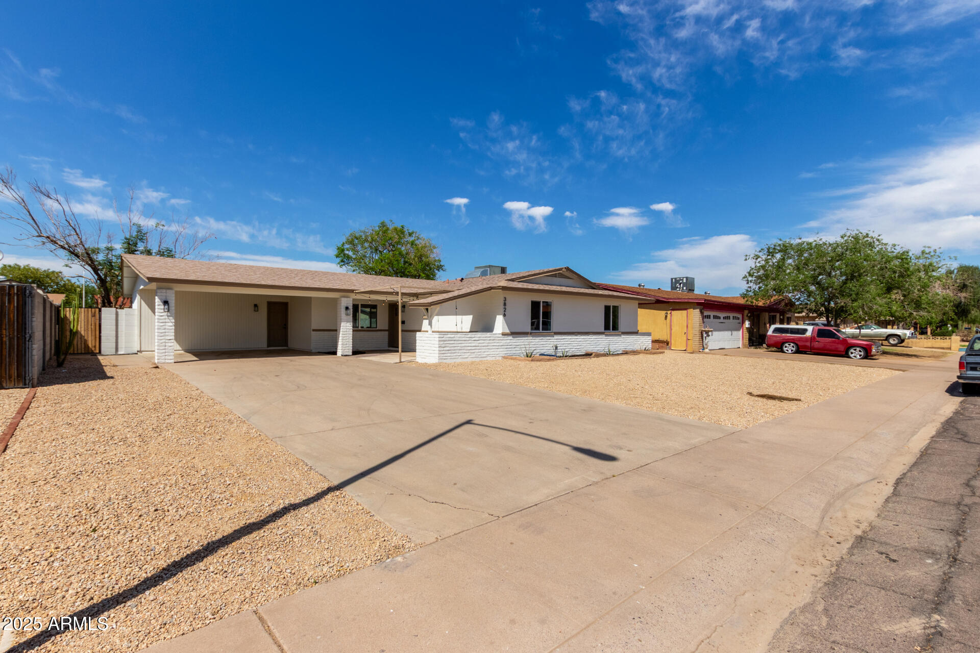 3826 W DAVIDSON Lane