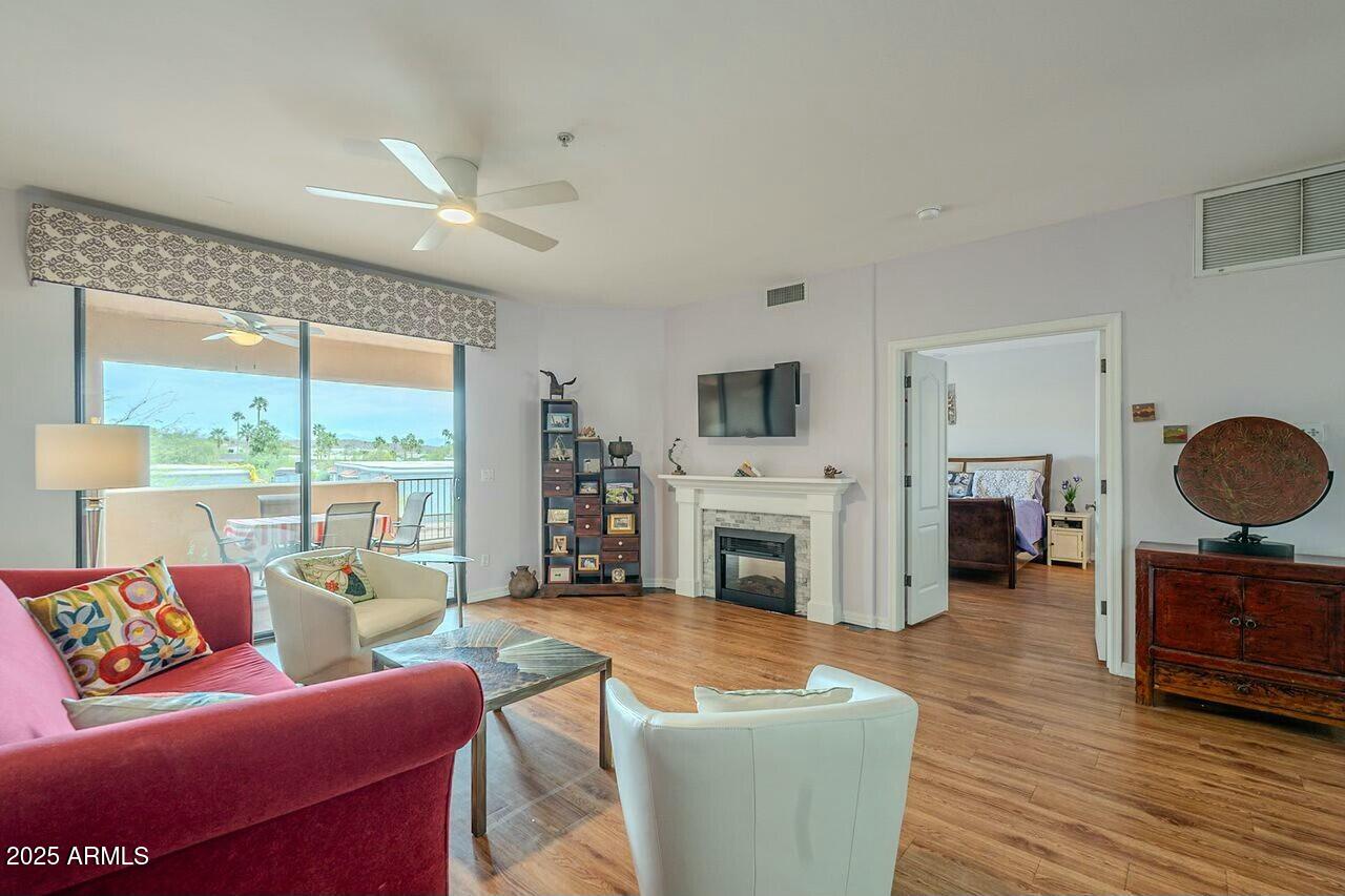 11011 N ZEPHYR Drive 102