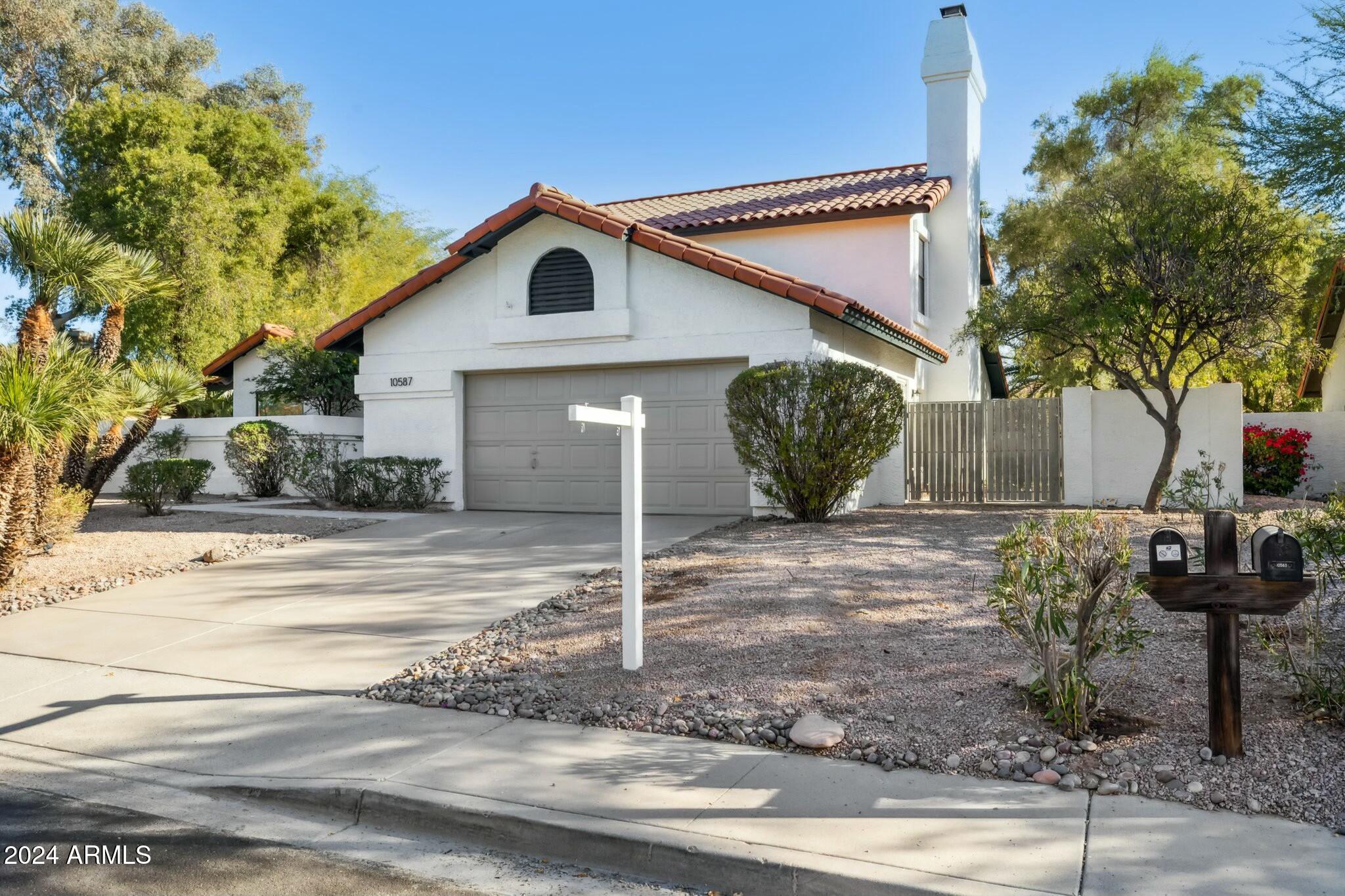 10587 E CARON Street