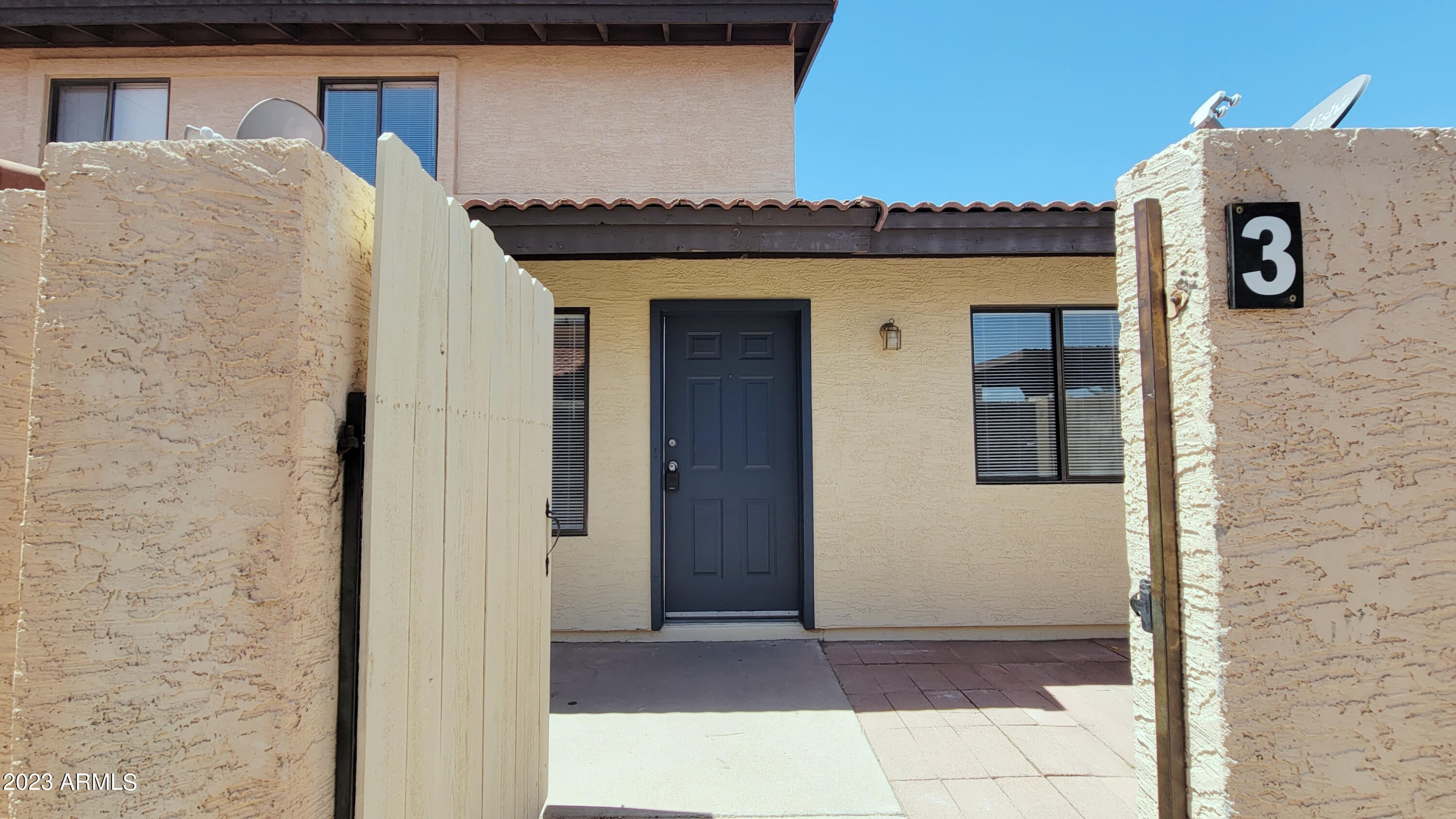6155 E GREENWAY Street Apt 3