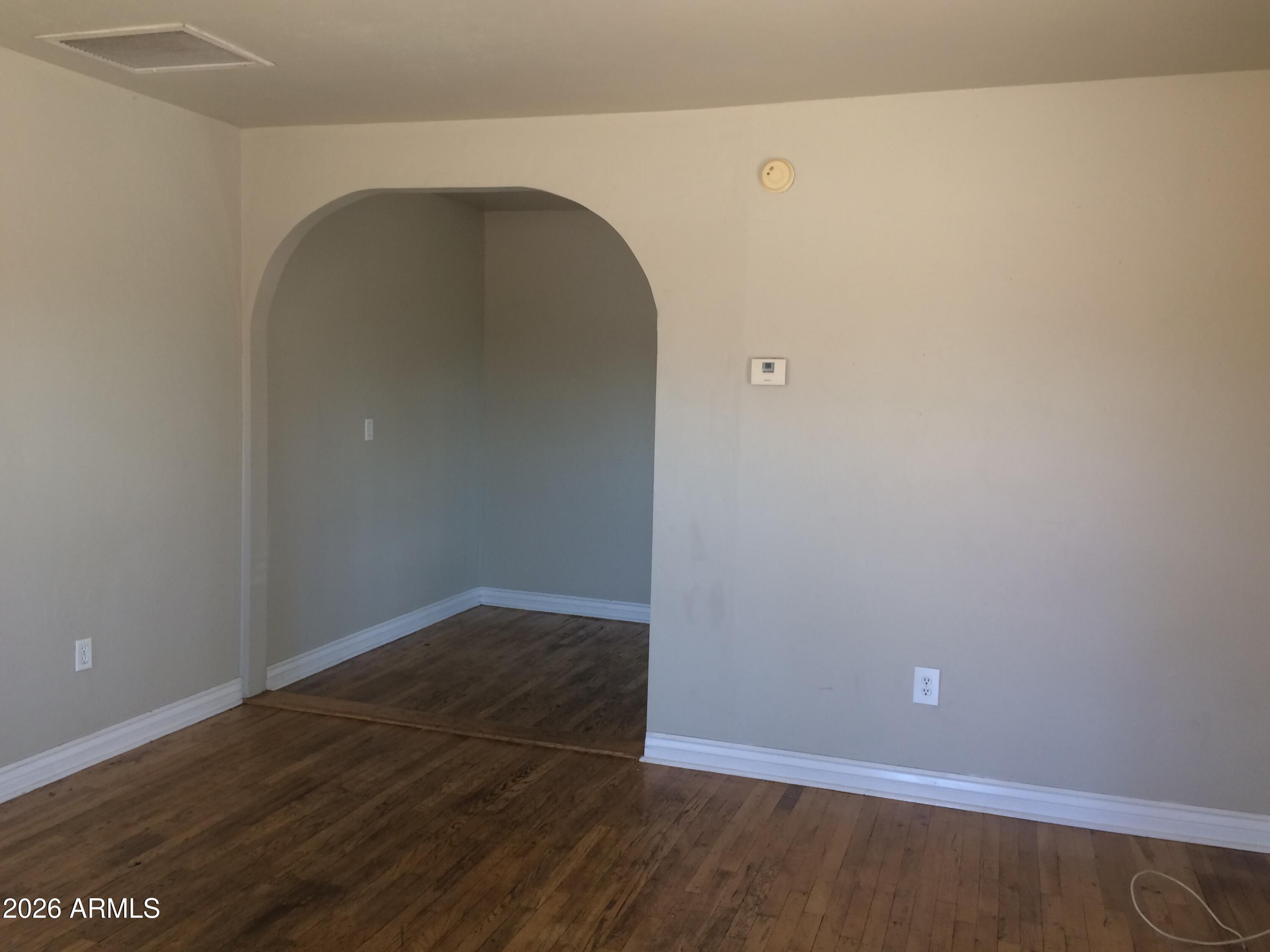 1110 E CORONADO Road