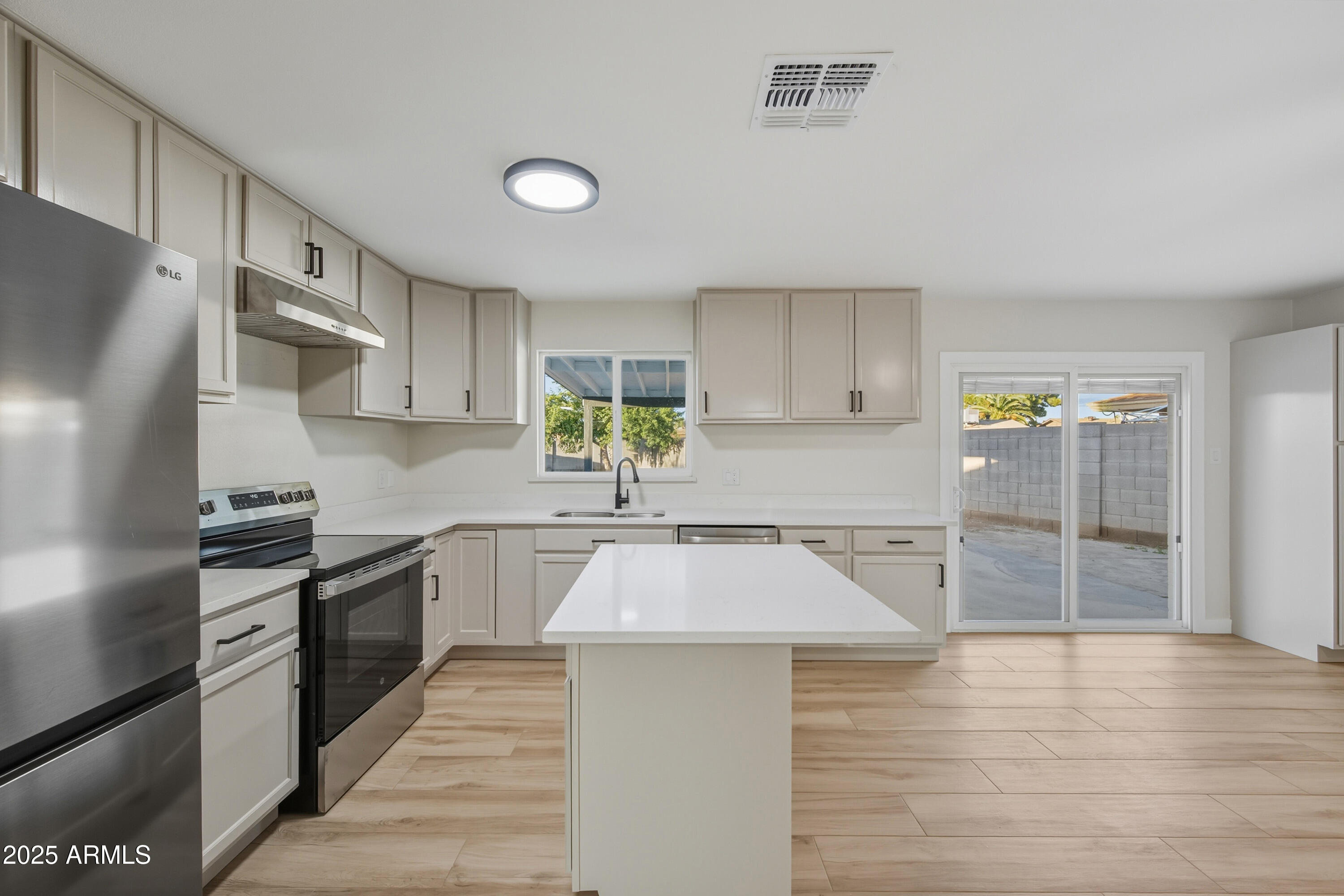 3410 W Pershing Avenue