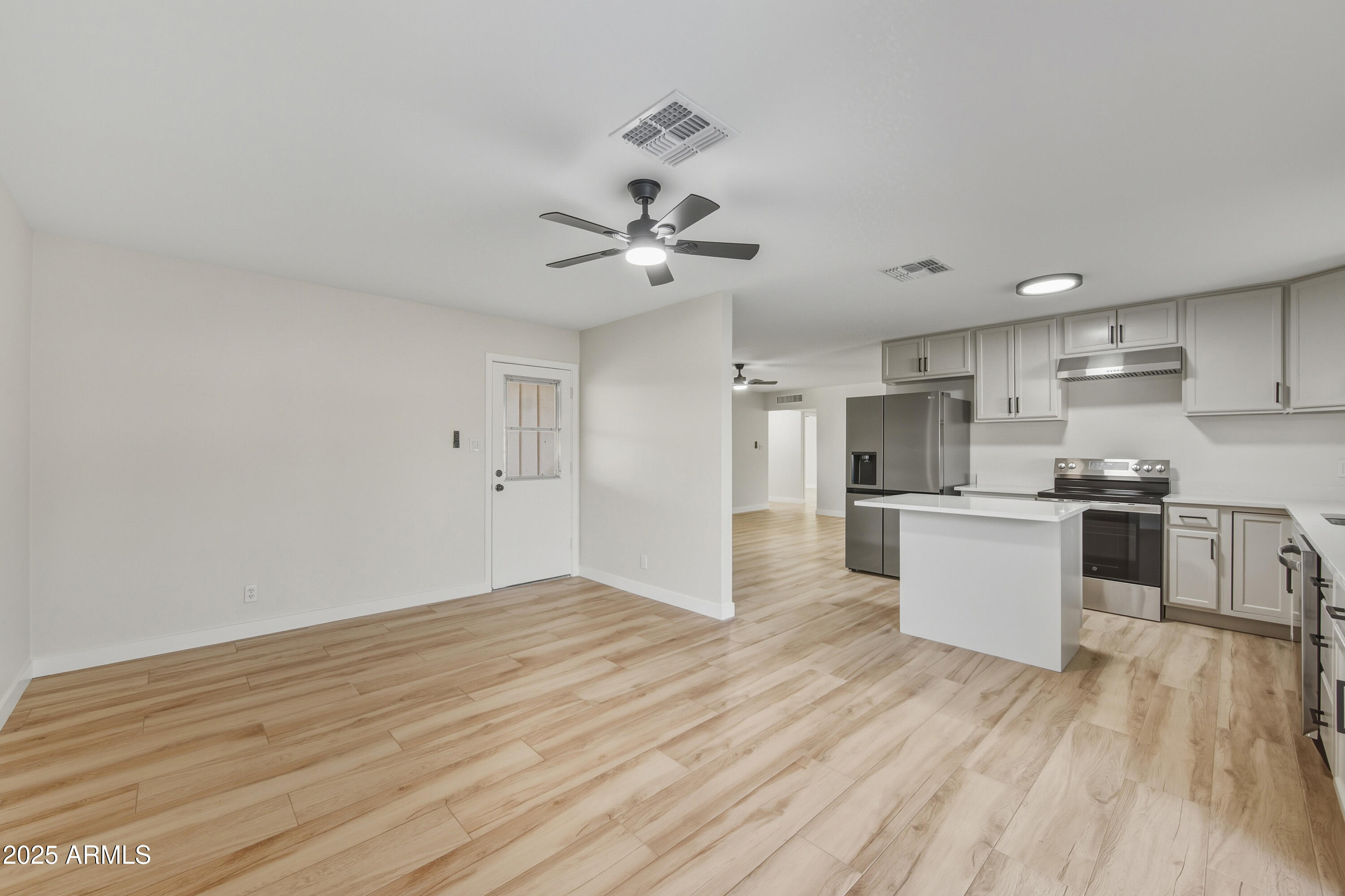 3410 W Pershing Avenue