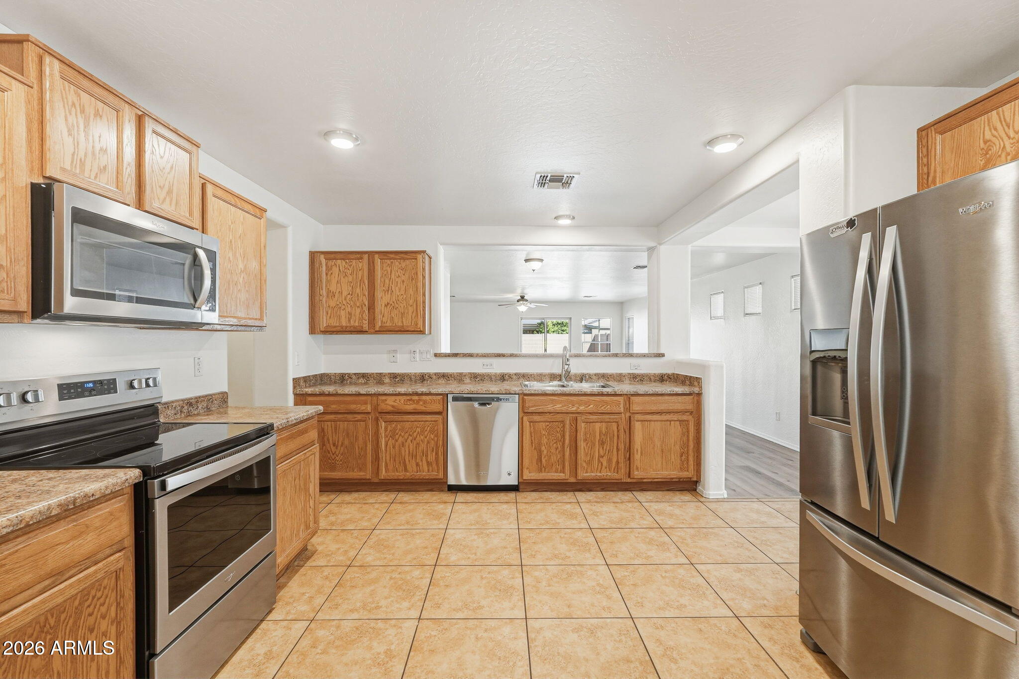 1272 W WILSON Avenue