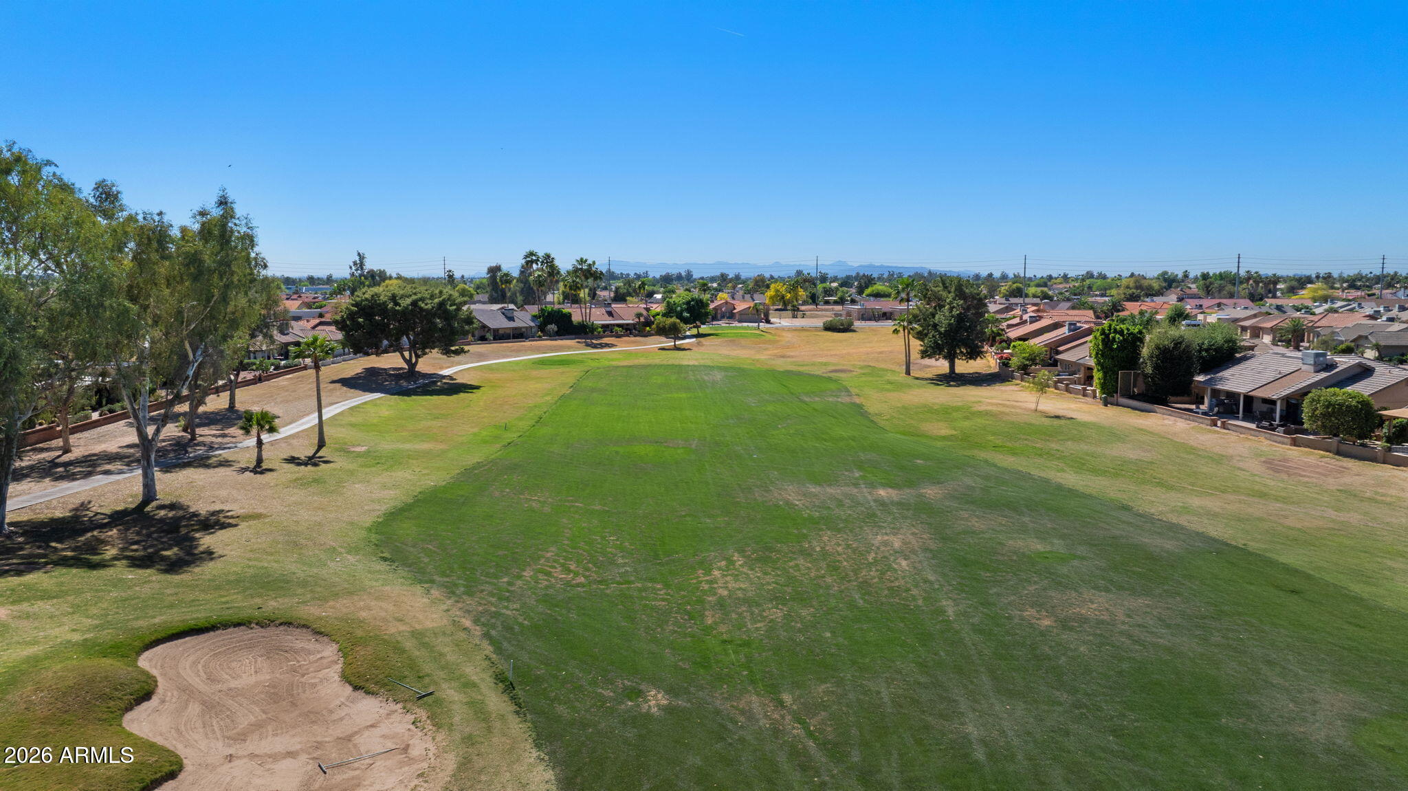 2033 LEISURE WORLD --