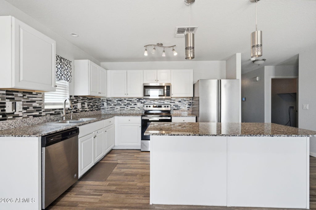 Photo of 1040 W Nina Drive, Casa Grande, AZ 85122 (MLS # 7064099)