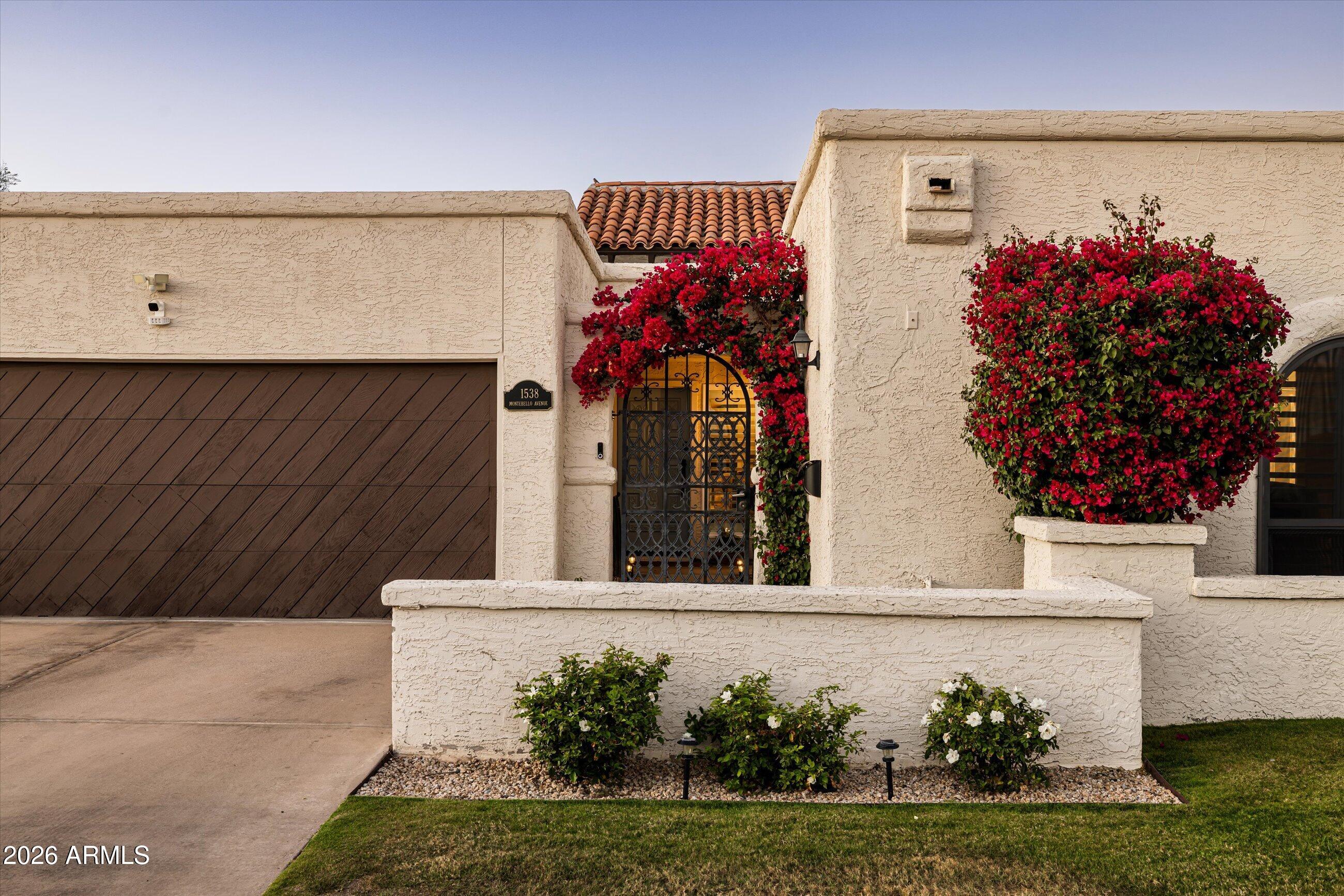 1538 E Montebello Avenue