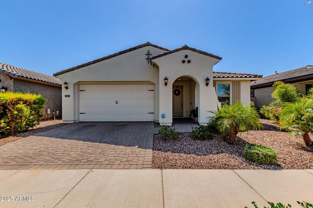 Photo of 10051 E Wavelength Avenue, Mesa, AZ 85212 (MLS # 6927387)