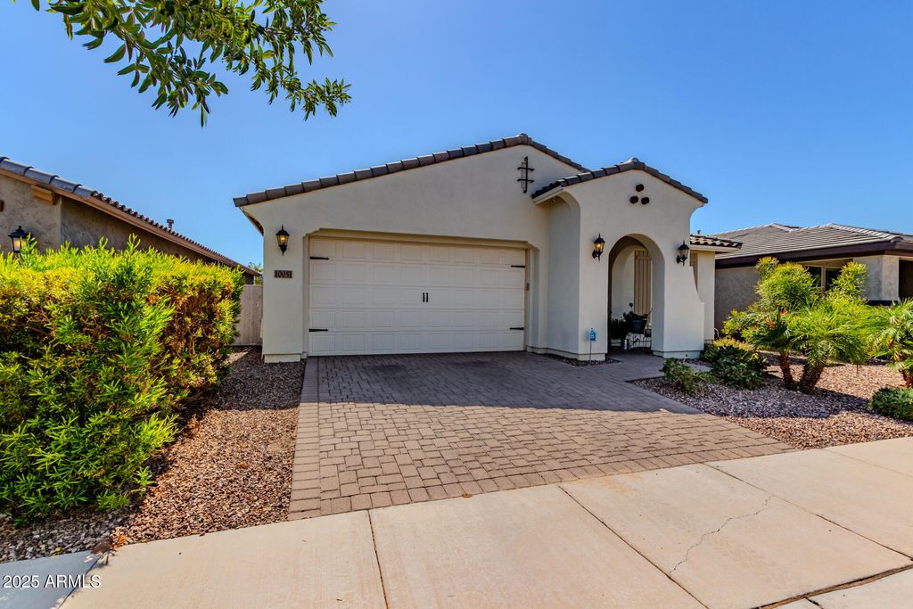 Photo of 10051 E Wavelength Avenue, Mesa, AZ 85212 (MLS # 6927387)
