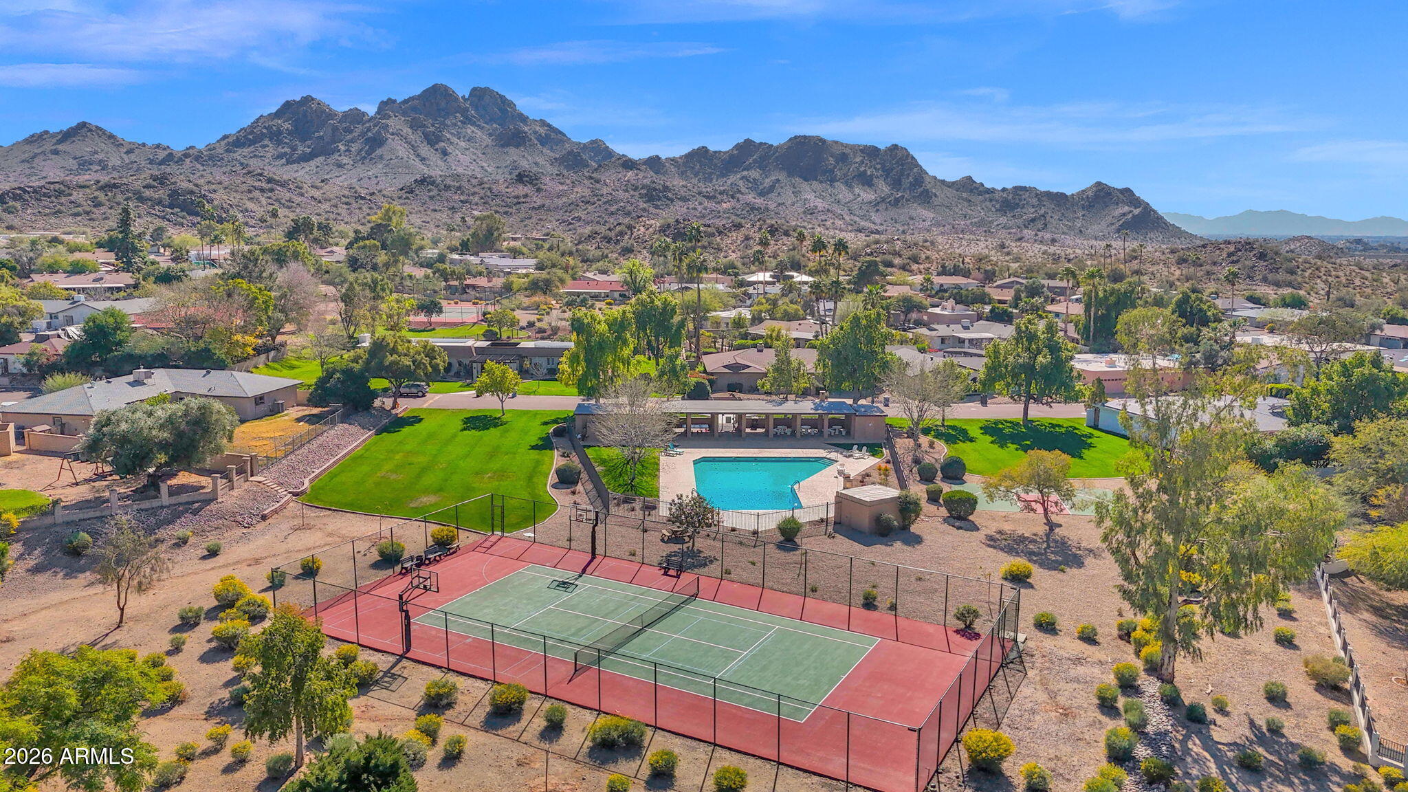 2818 E CALAVEROS Drive