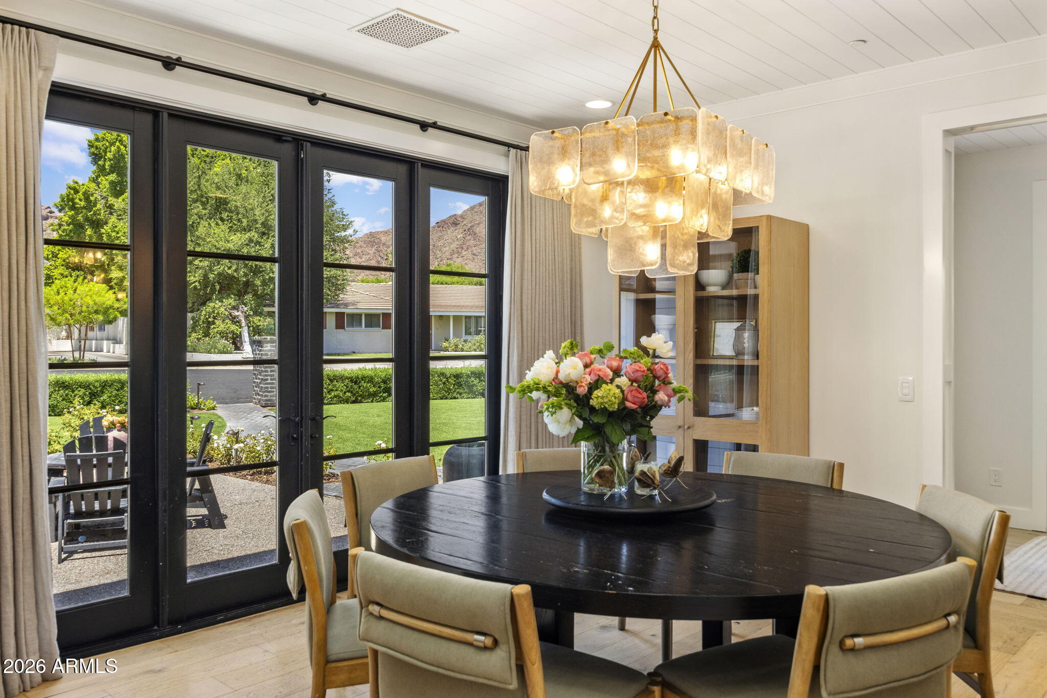 4455 E Calle Del Norte --