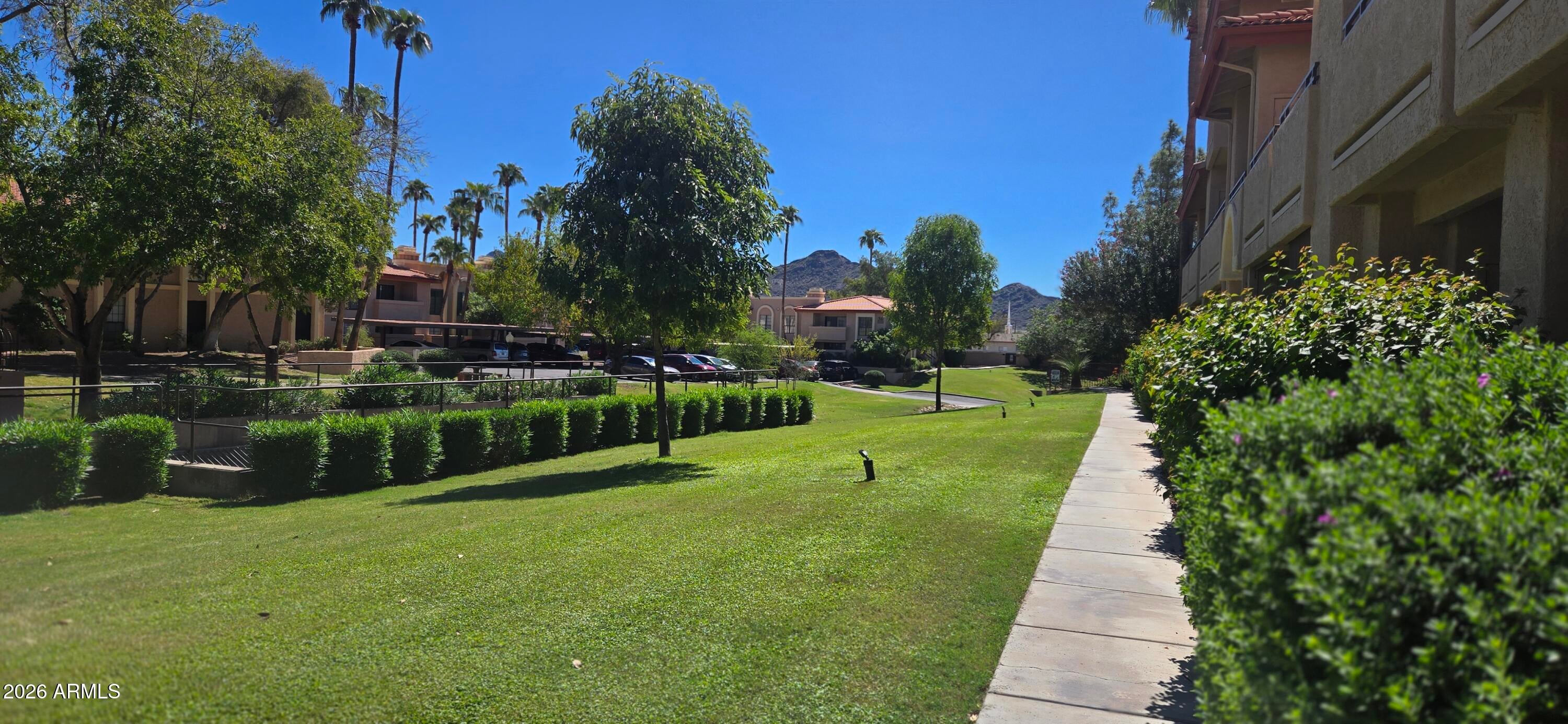 10410 N CAVE CREEK Road 2037