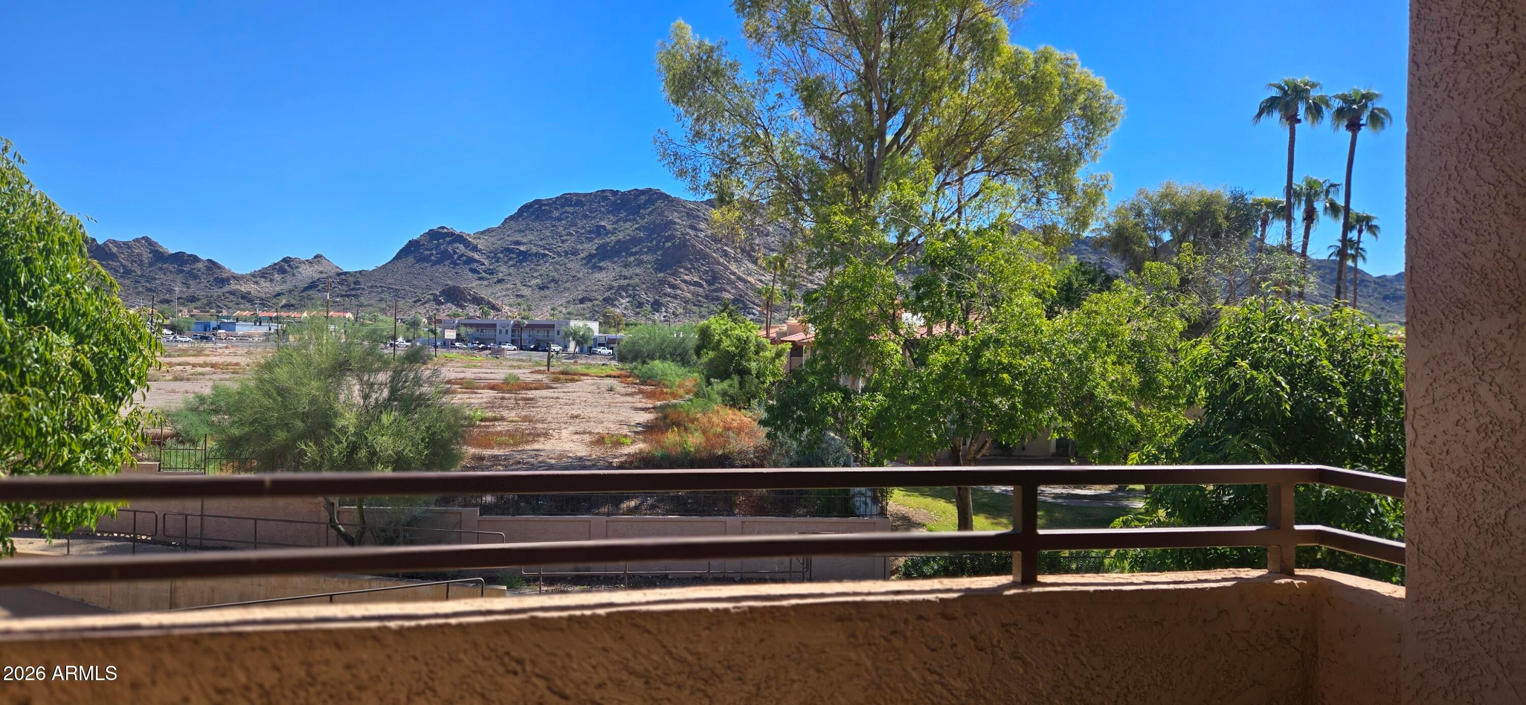 10410 N CAVE CREEK Road 2037