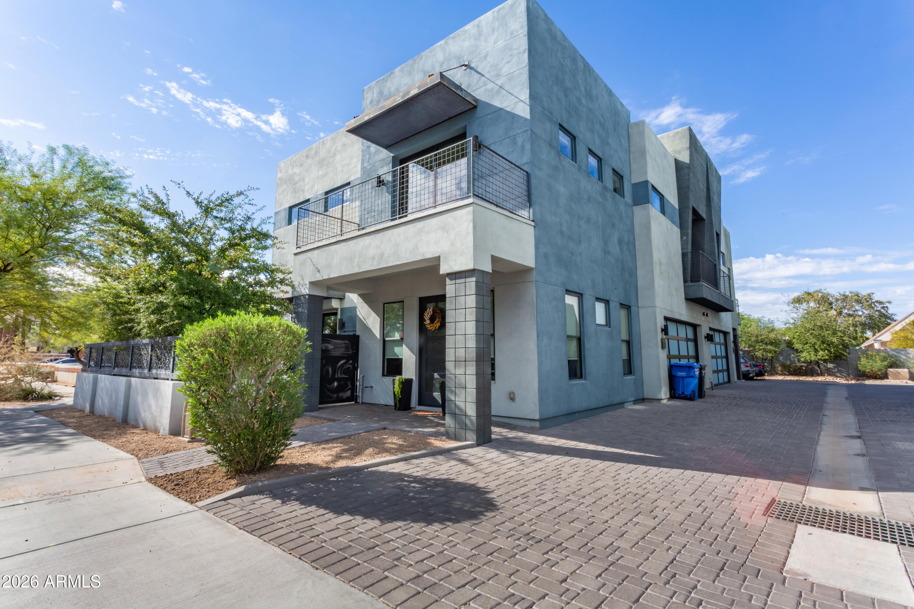 340 E OSBORN Road 1