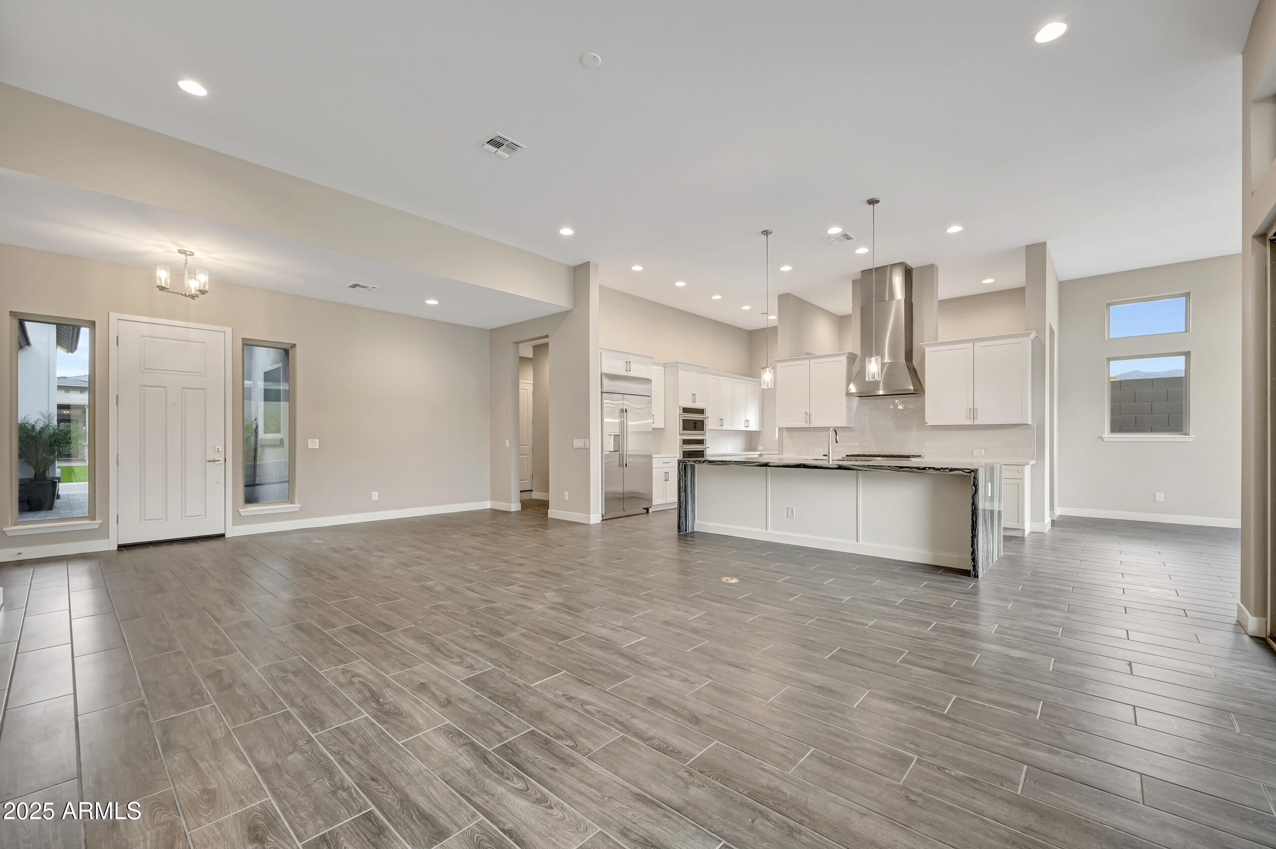 20658 W BERRIDGE Lane