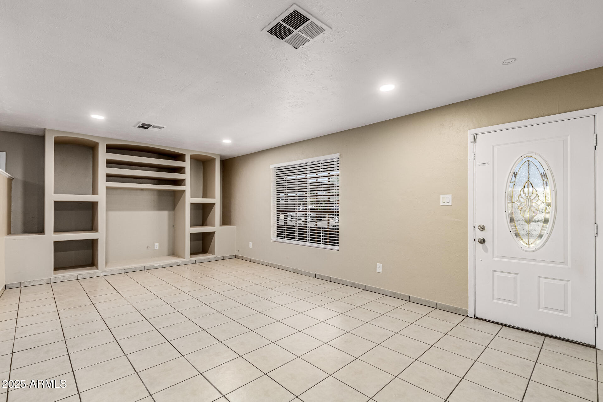 4733 W CRITTENDEN Lane