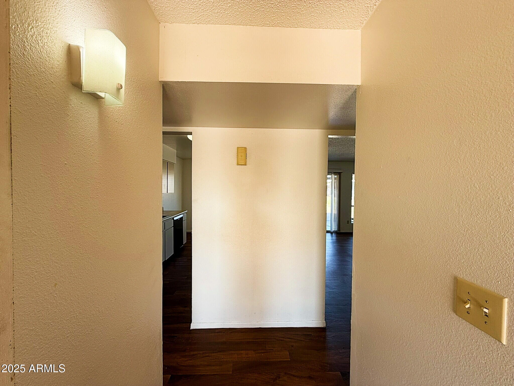 6218 W MARCONI Avenue