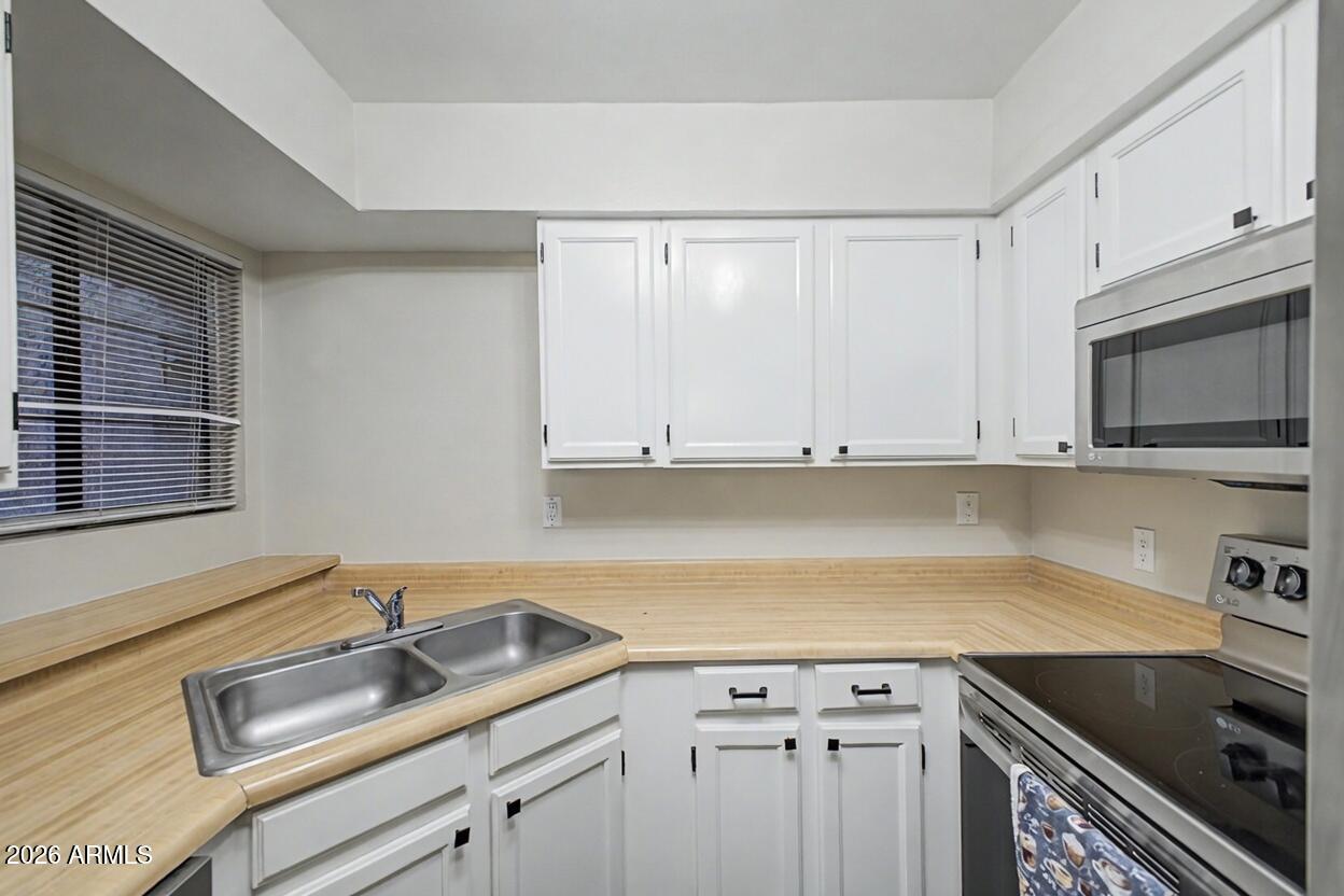 533 W GUADALUPE Road 1001