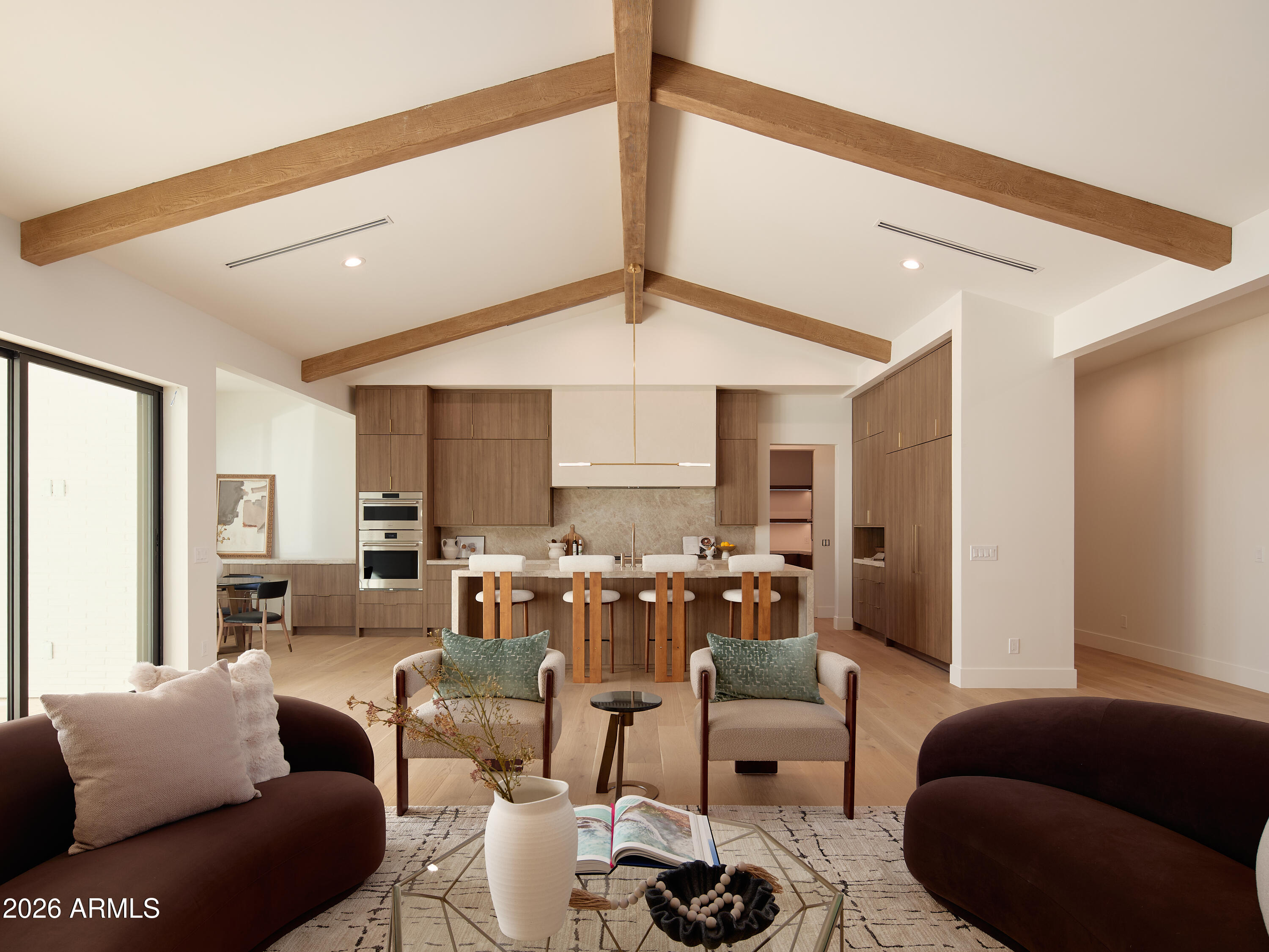 2901 E PIERSON Street