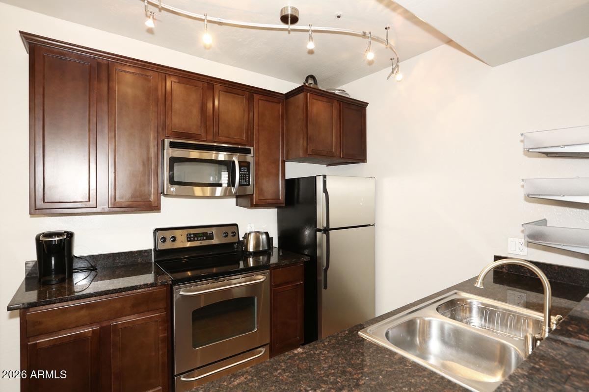 14145 N 92ND Street 1145