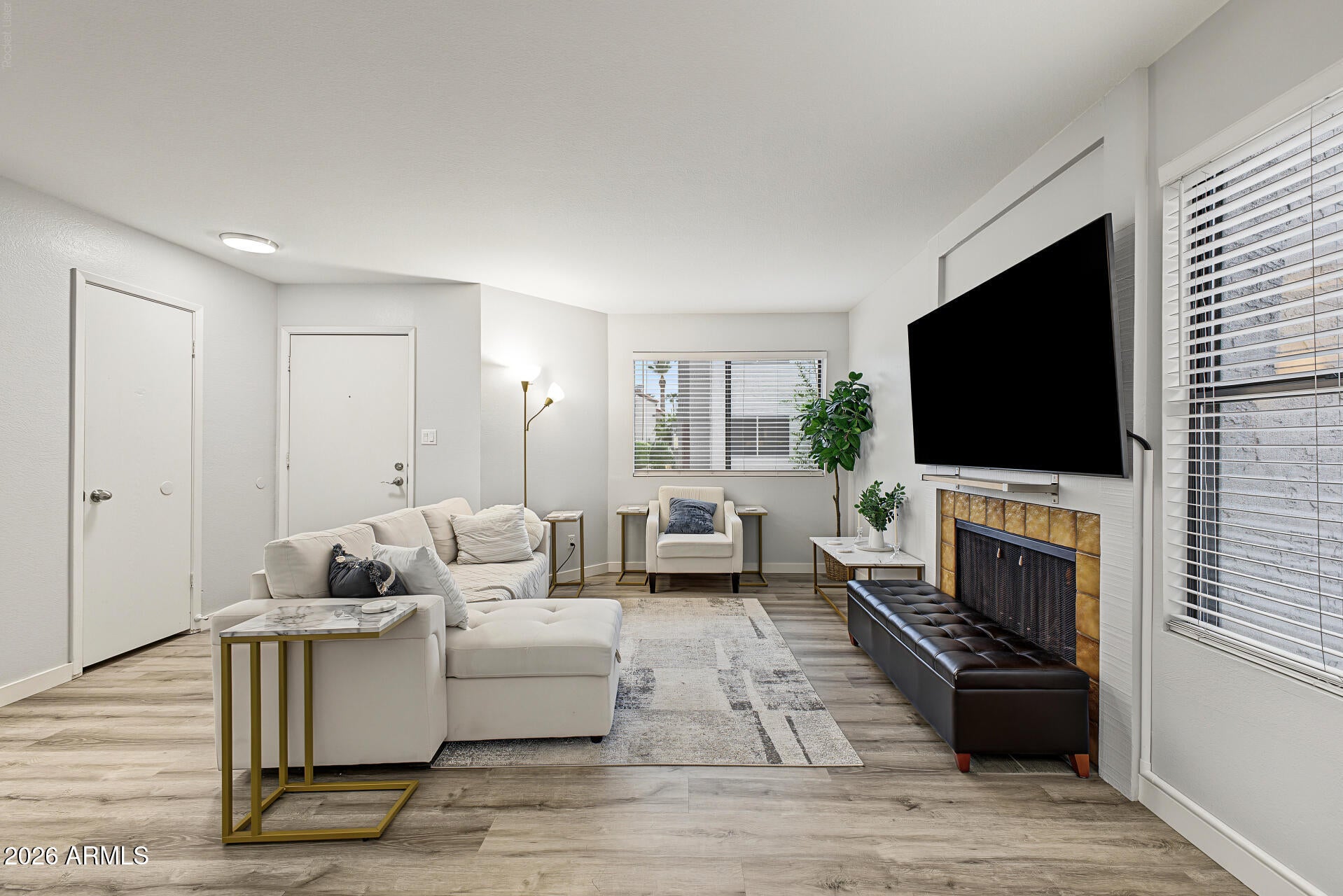 2121 S PENNINGTON -- 8