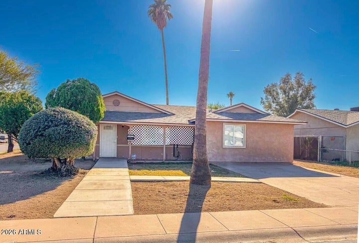 Photo 1 of 17 — 6301 W Earll Drive, Phoenix, AZ 85033
