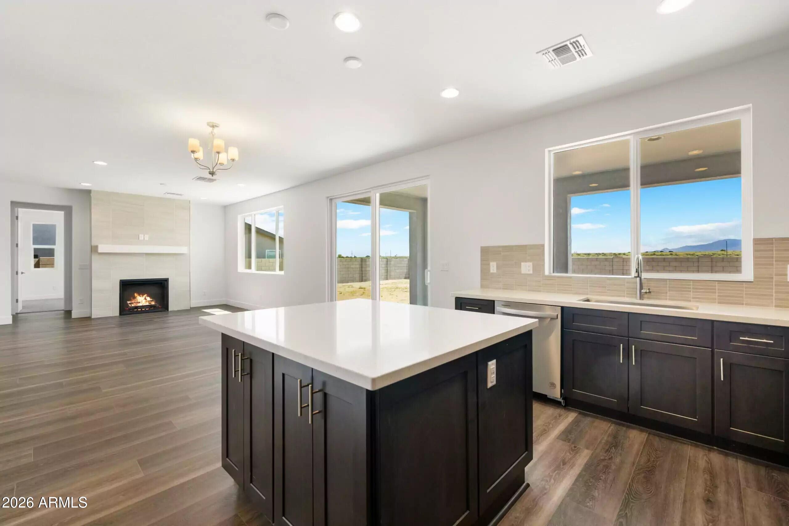 7555 E Louie Lane