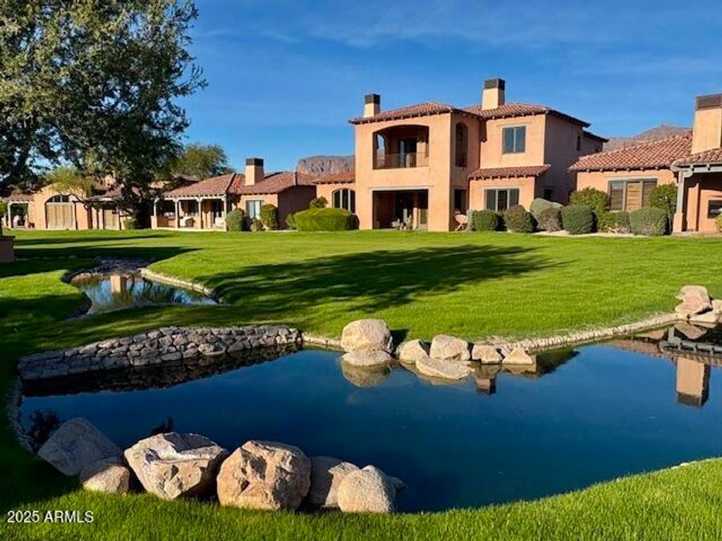 Photo of 7560 E Golden Eagle Circle E, Gold Canyon, AZ 85118 (MLS # 6954647)