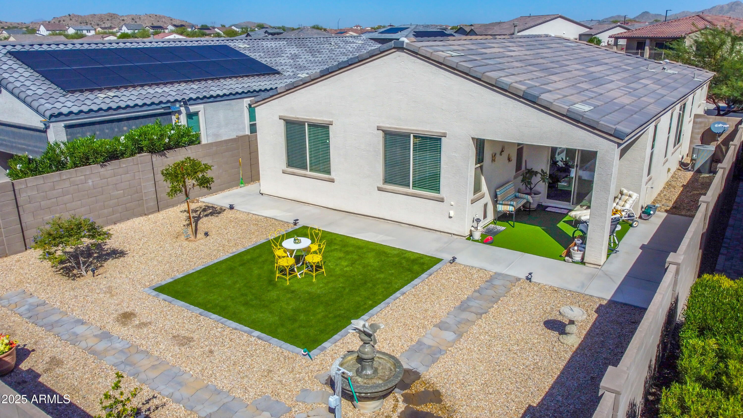 17965 W AMBER RIDGE Way