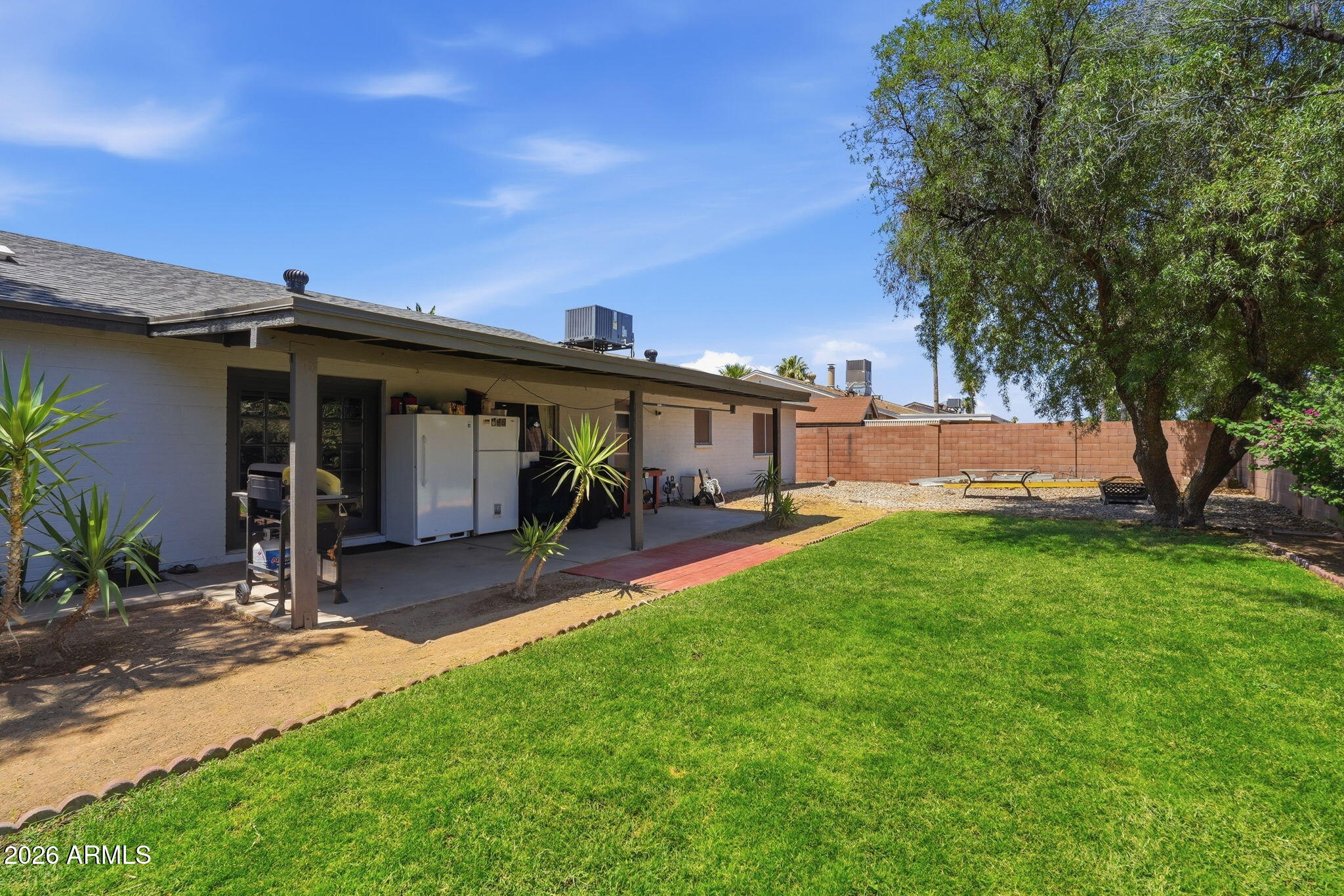 4150 W LAUREL Lane